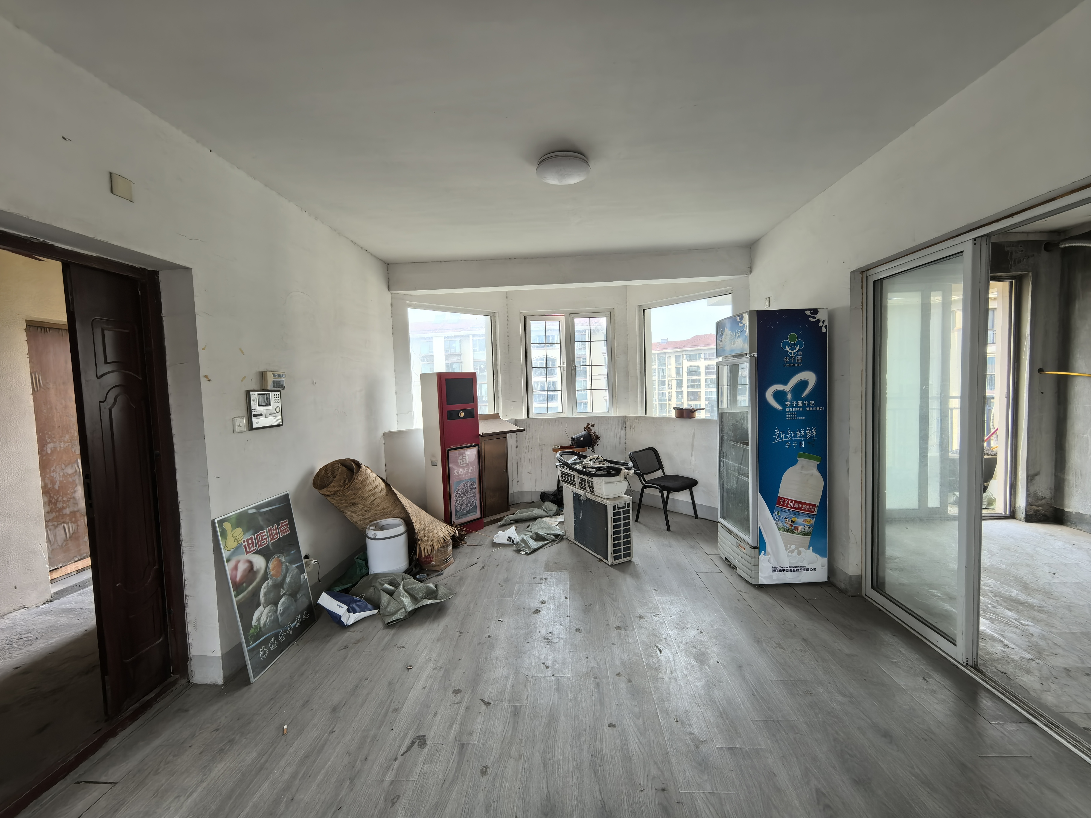 优山美地花园南区 5室2厅2卫 331.00m&sup2;