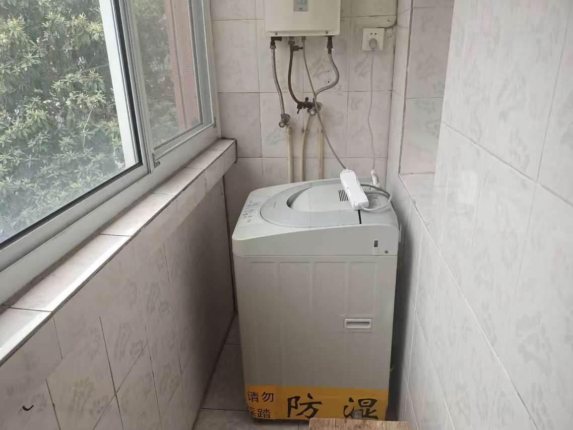北濠桥东村 2室1厅1卫 80m&sup2;
