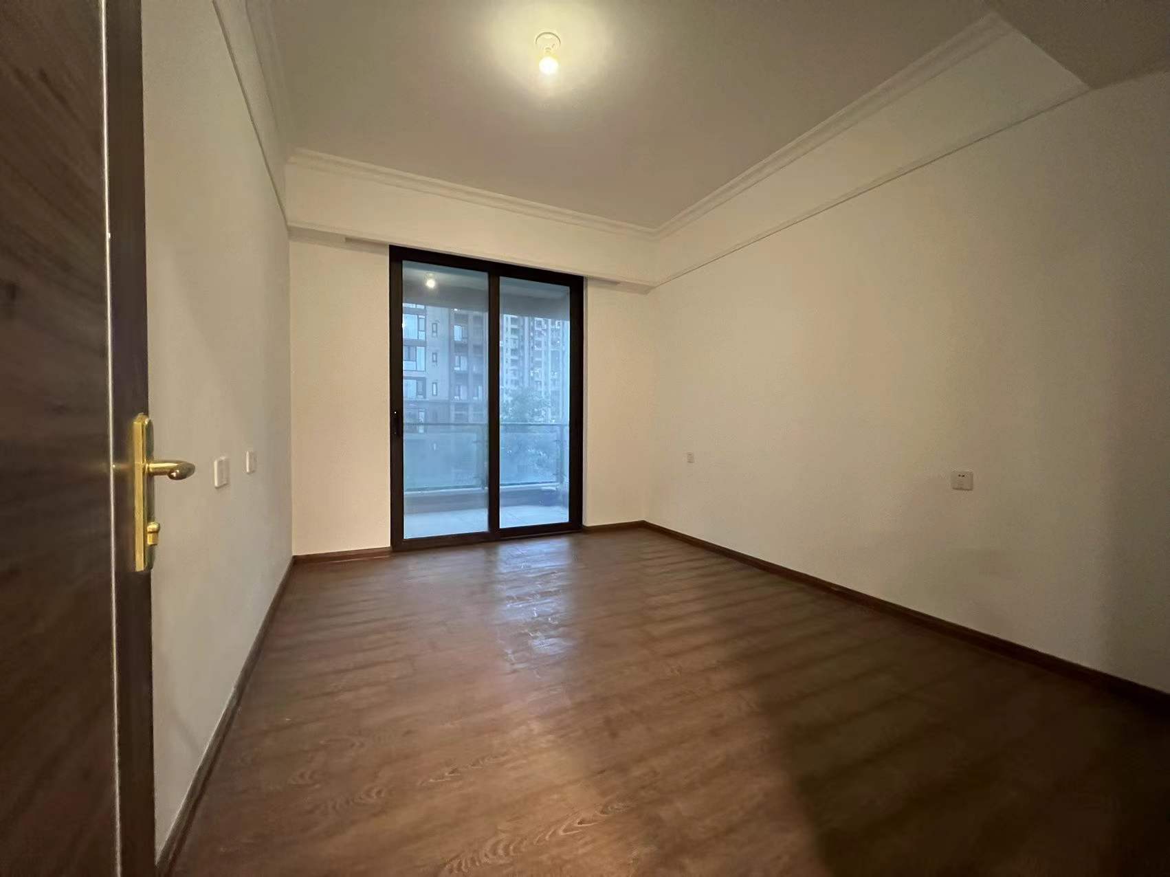 碧桂园时代悦城 4室2厅2卫 192m&sup2;
