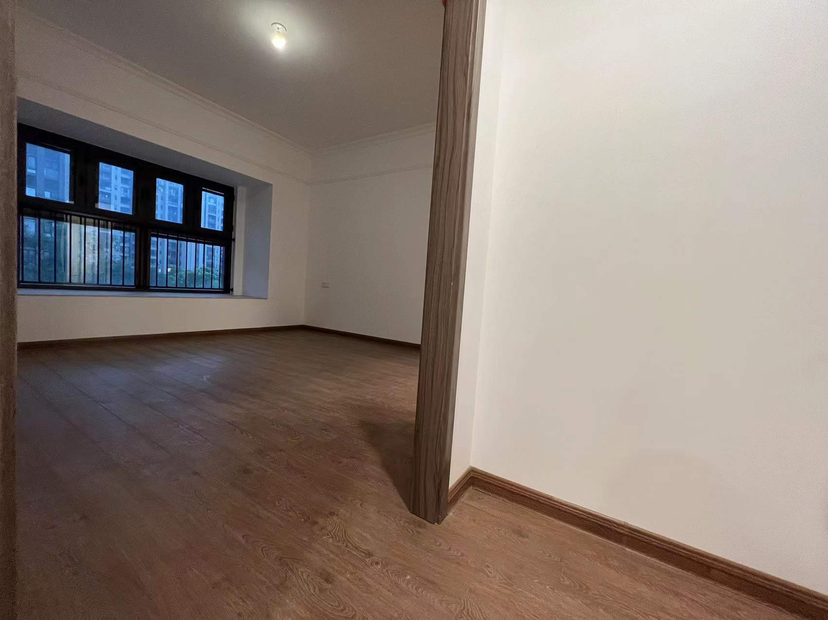 碧桂园时代悦城 4室2厅2卫 192m&sup2;