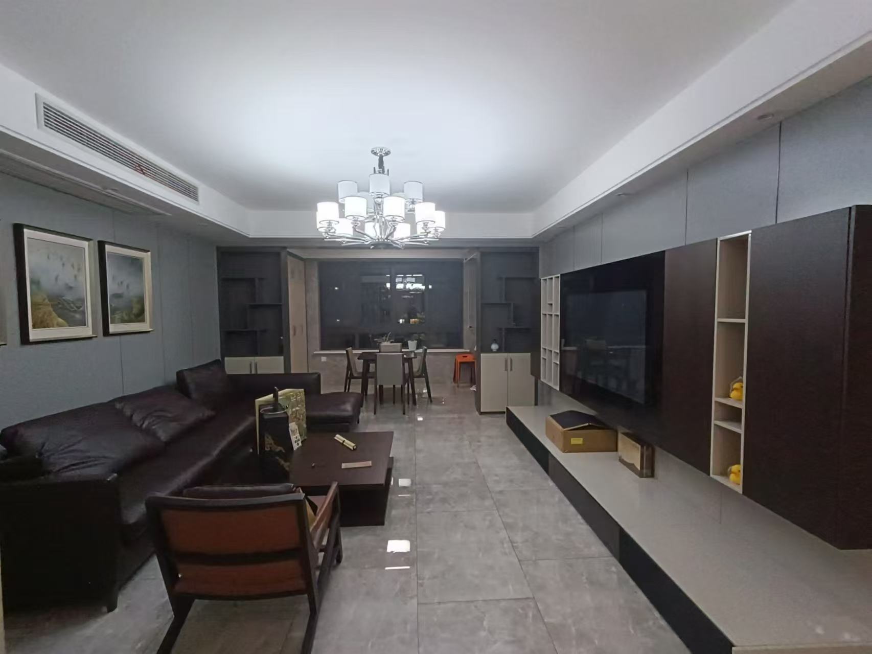 星光耀广场 4室2厅3卫 188.2m²
