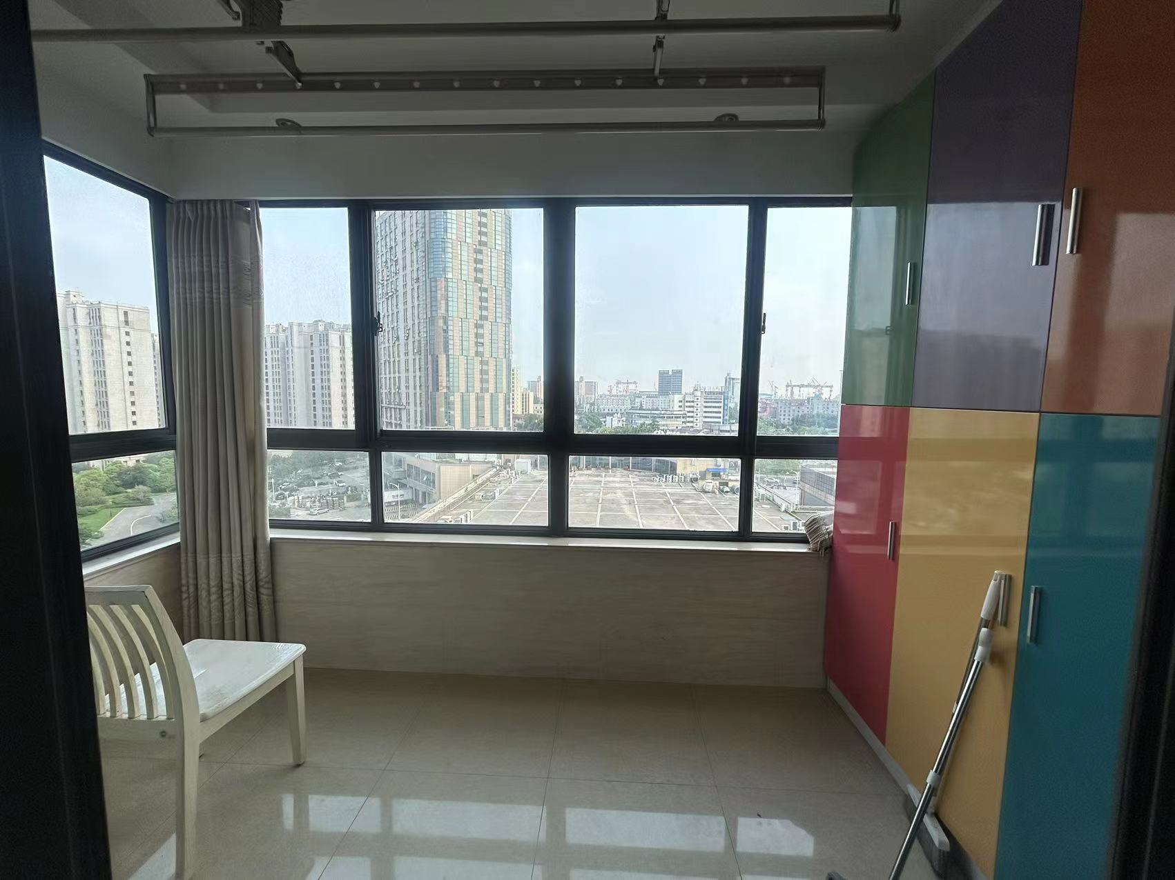 景华城 2室2厅1卫 100m&sup2;