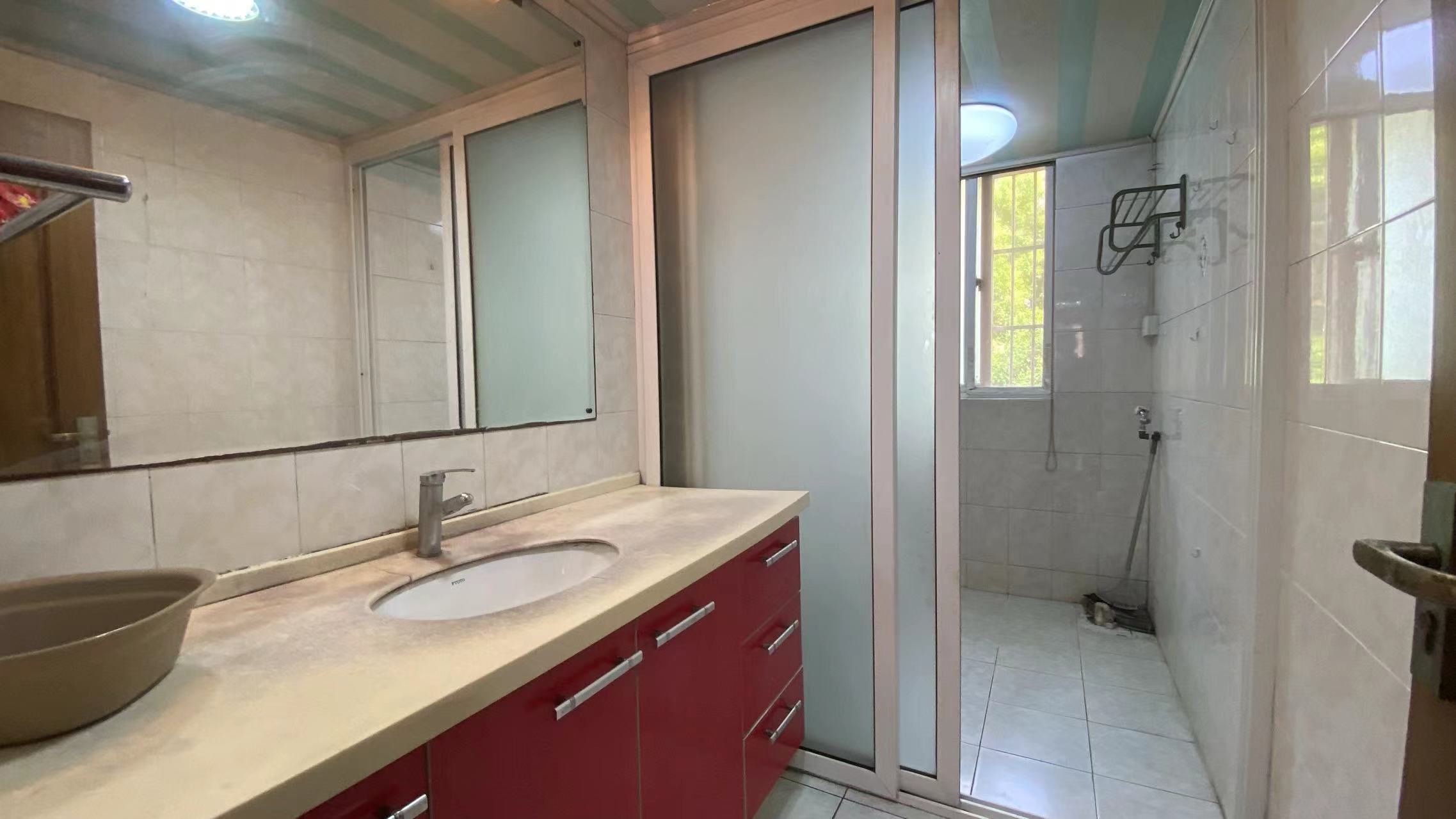 健康公寓 3室2厅1卫 123m&sup2;