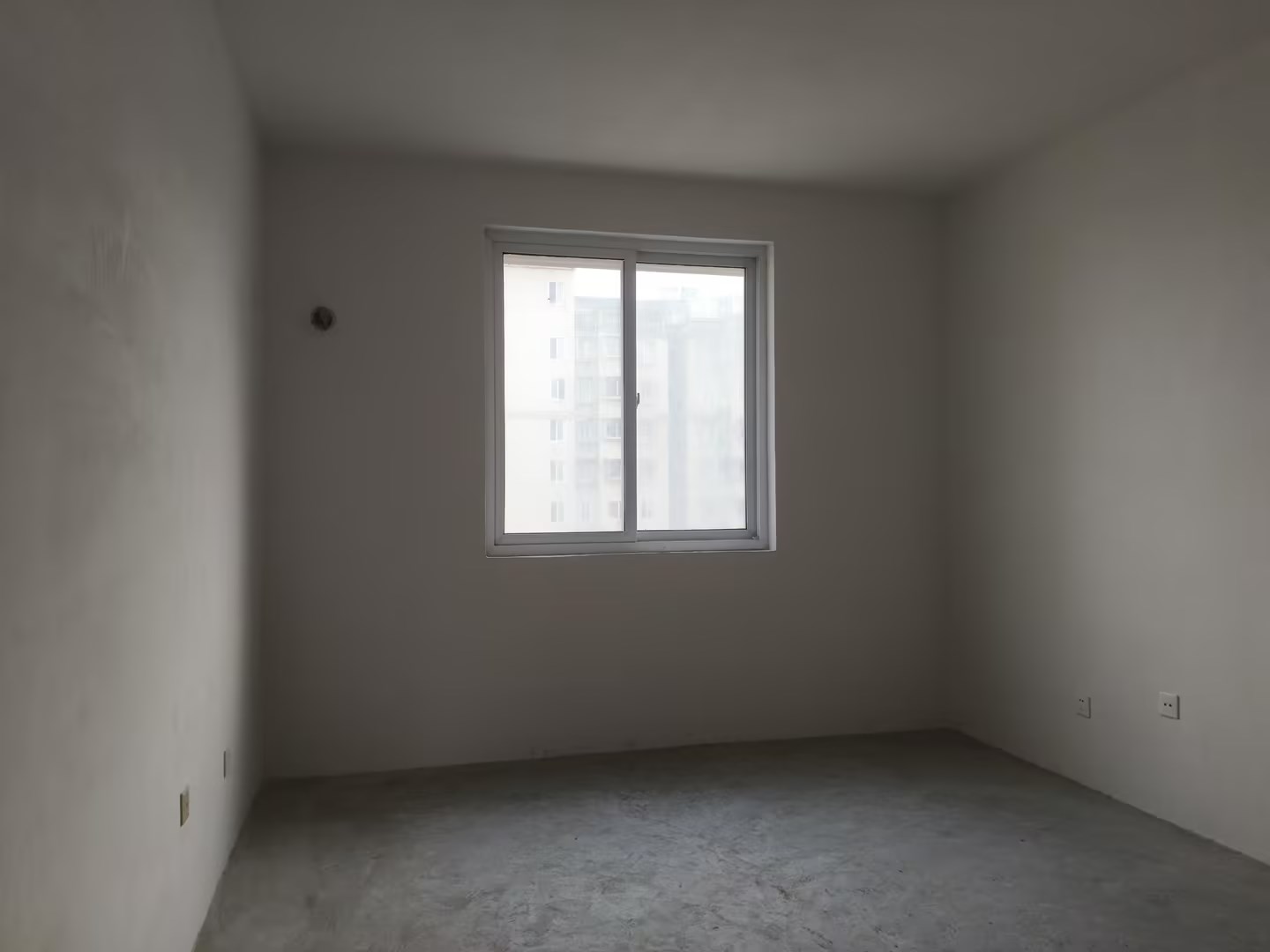 江海佳苑 3室2厅2卫 143m&sup2;