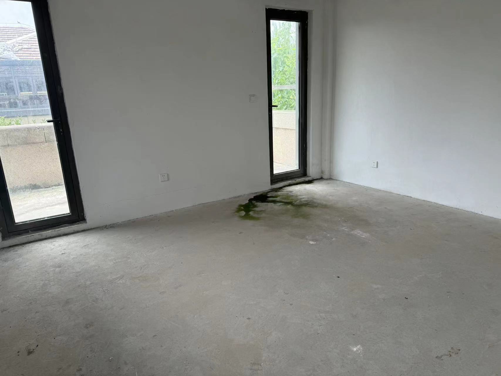 南通别业 5室2厅4卫 586.35m²