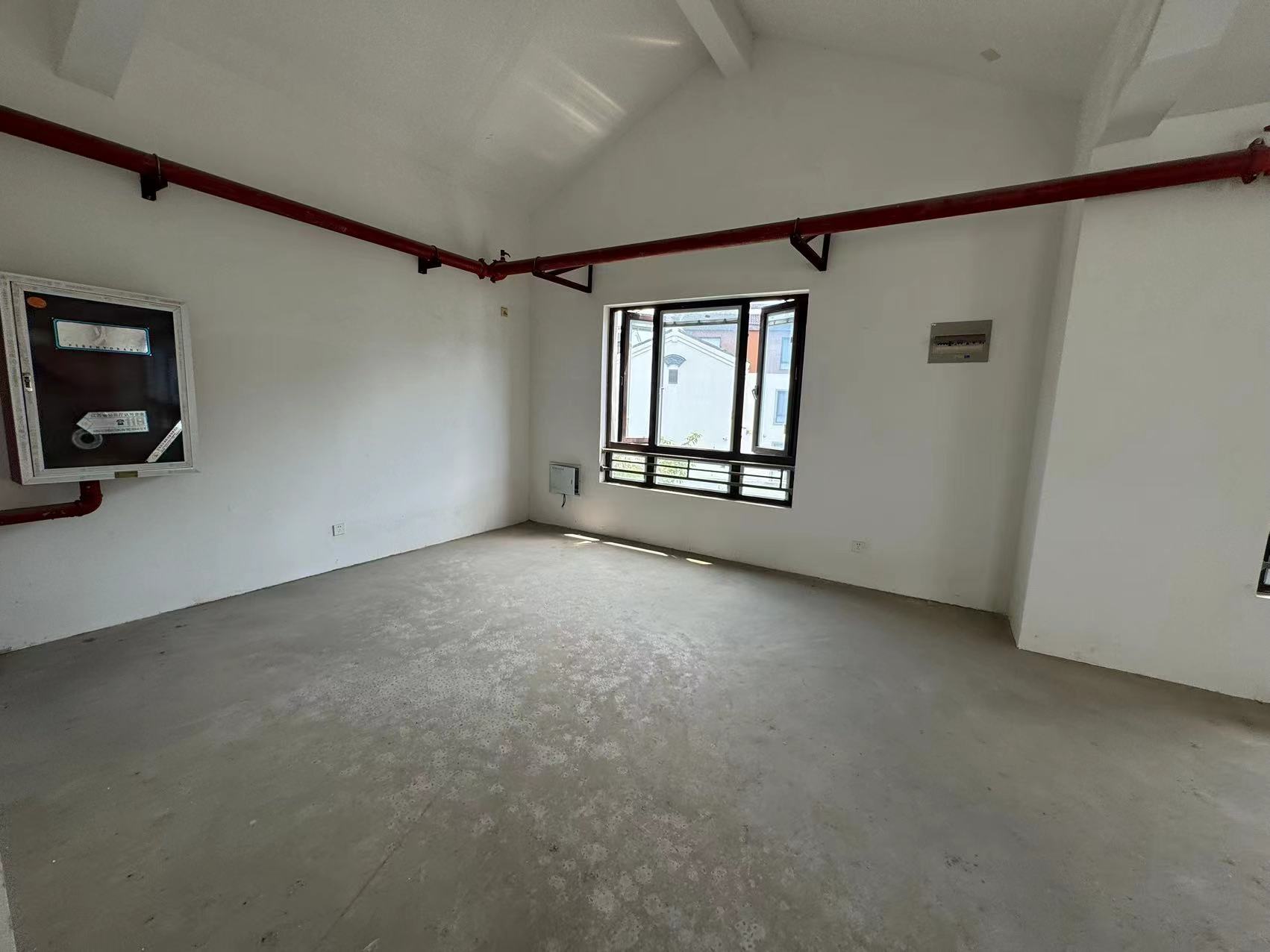 九间堂山居 4室2厅2卫 221m&sup2;