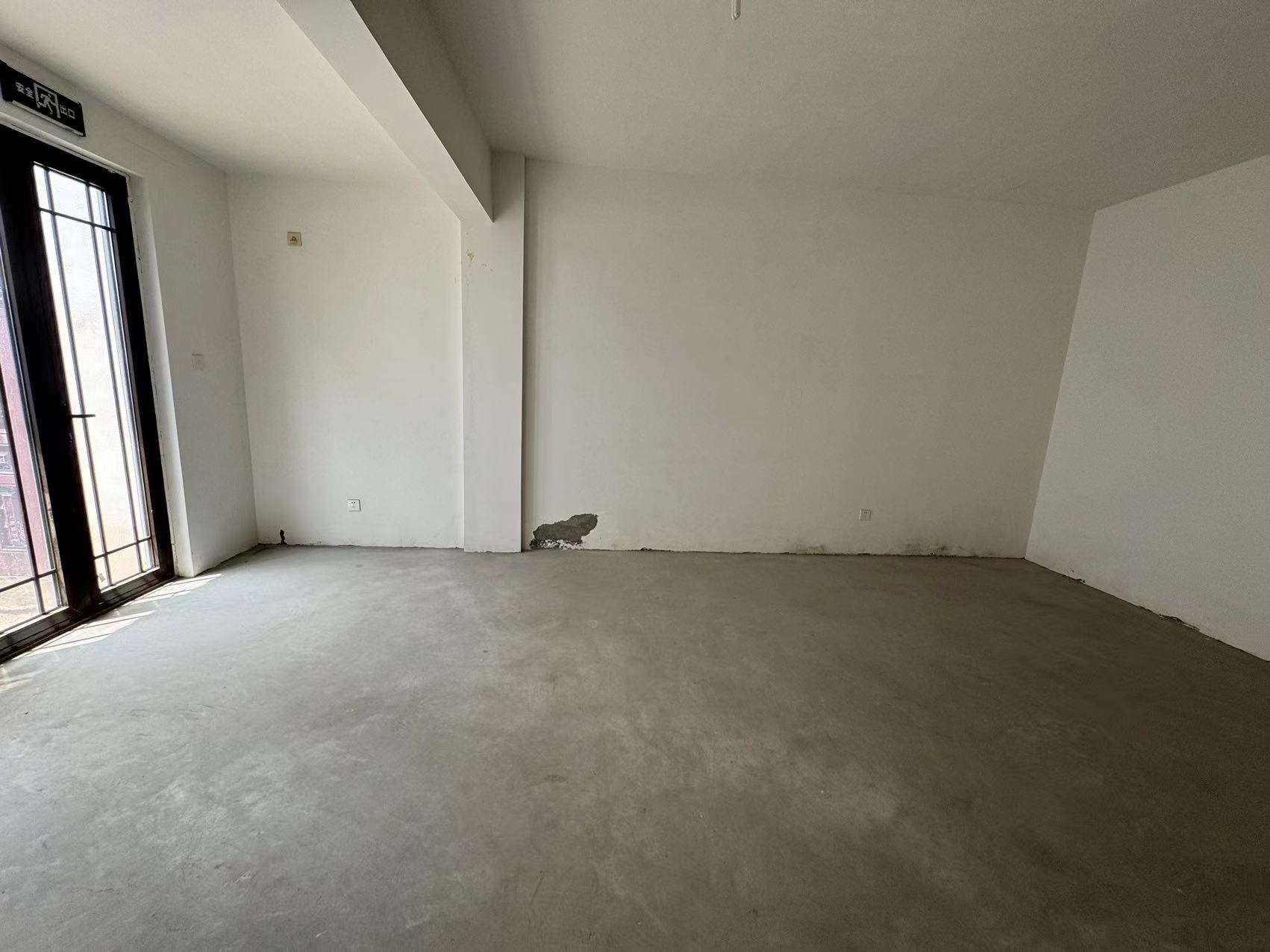 九间堂山居 4室2厅2卫 221m&sup2;