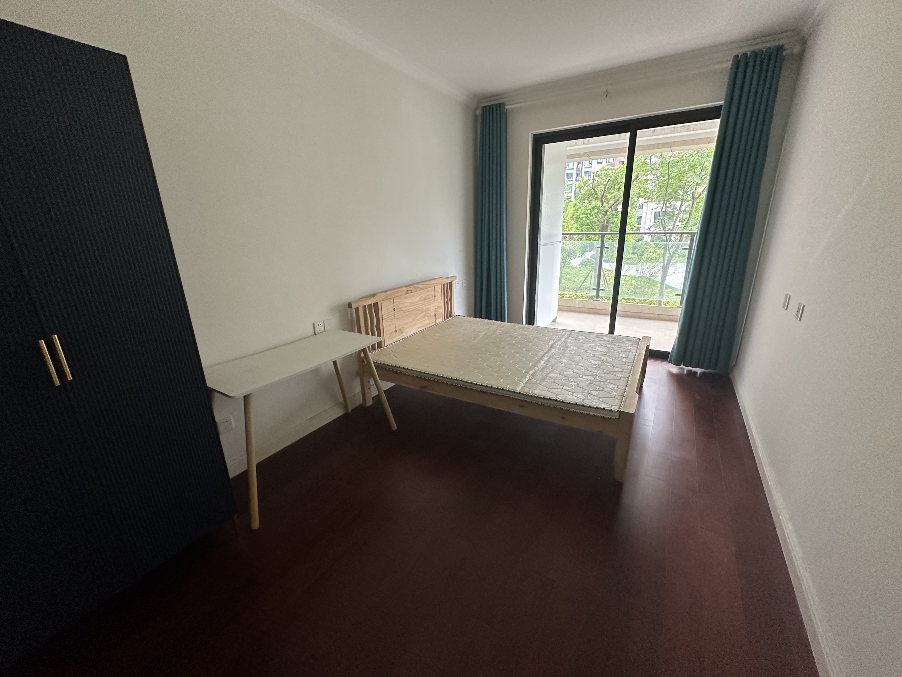 红星天铂 4室2厅2卫 134.4m&sup2;