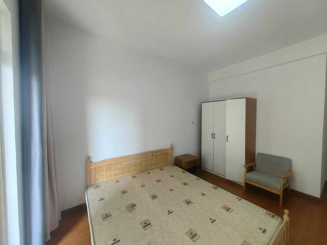 恒盛豪庭 3室2厅2卫 133.00m&sup2;