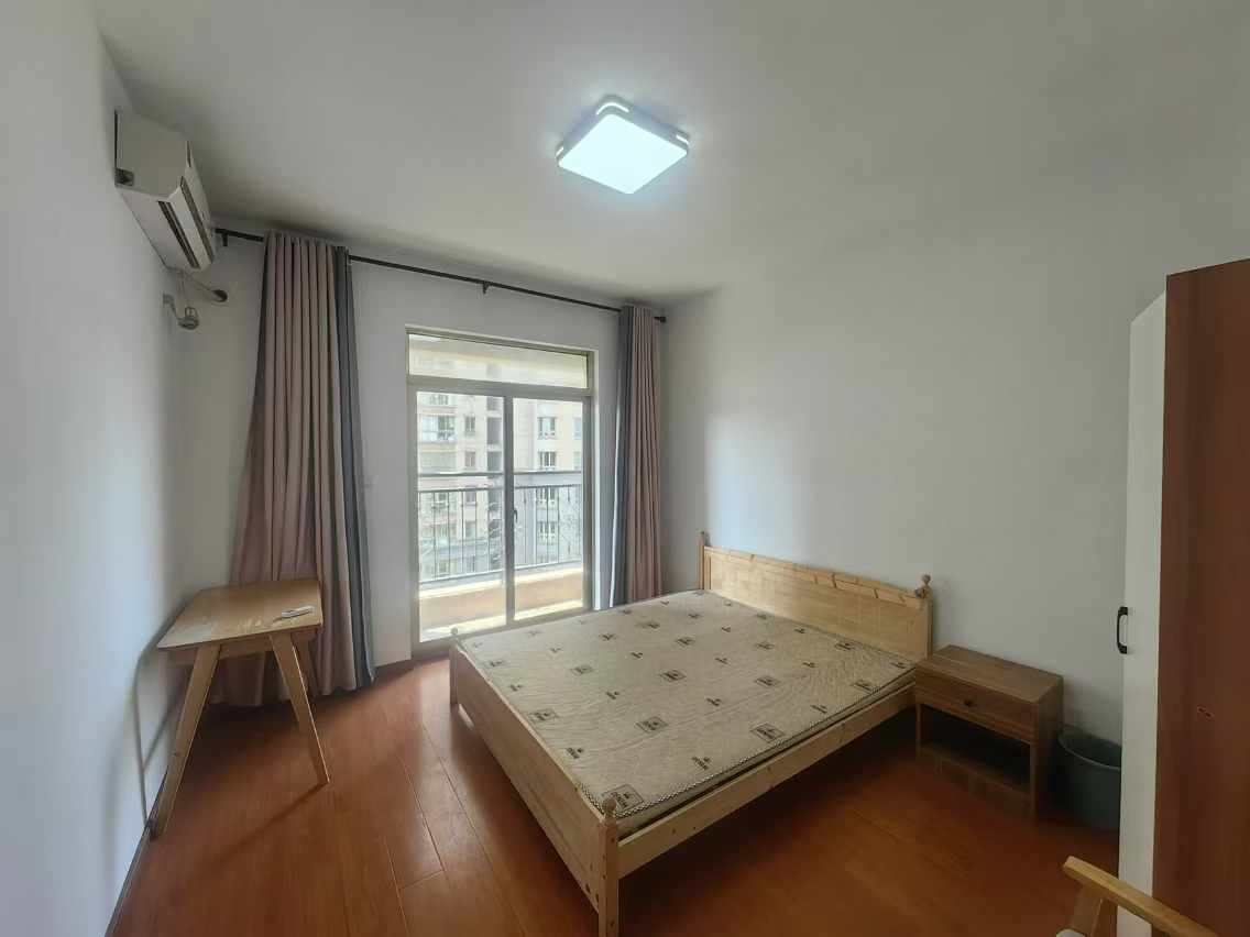 恒盛豪庭 3室2厅2卫 133.00m&sup2;