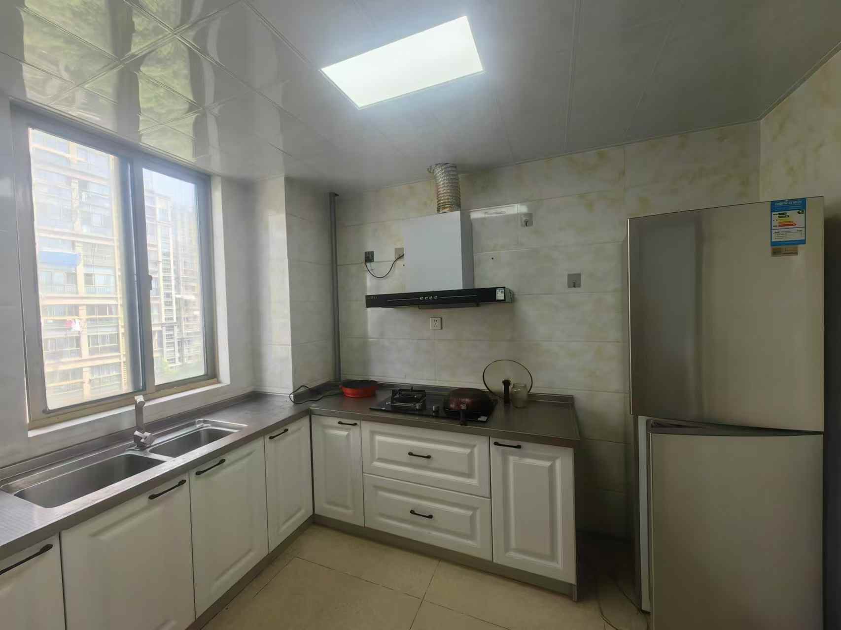 恒盛豪庭 3室2厅2卫 133.00m&sup2;
