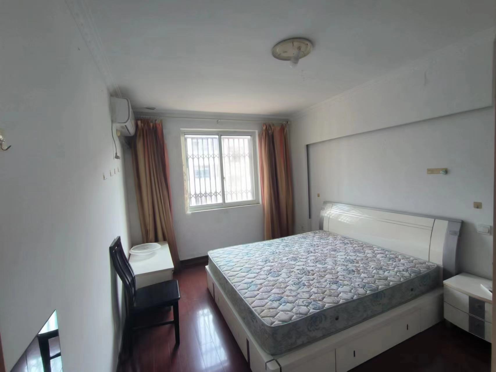 光明西村 2室1厅1卫 70m&sup2;