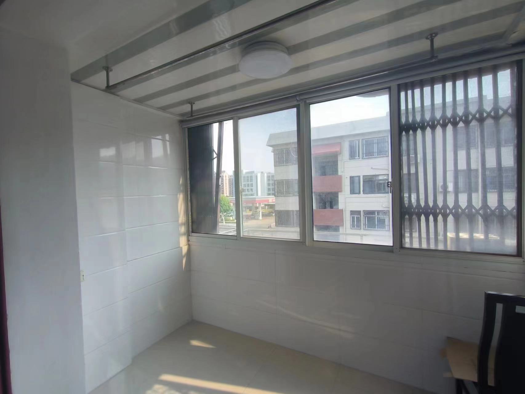 光明西村 2室1厅1卫 70m&sup2;
