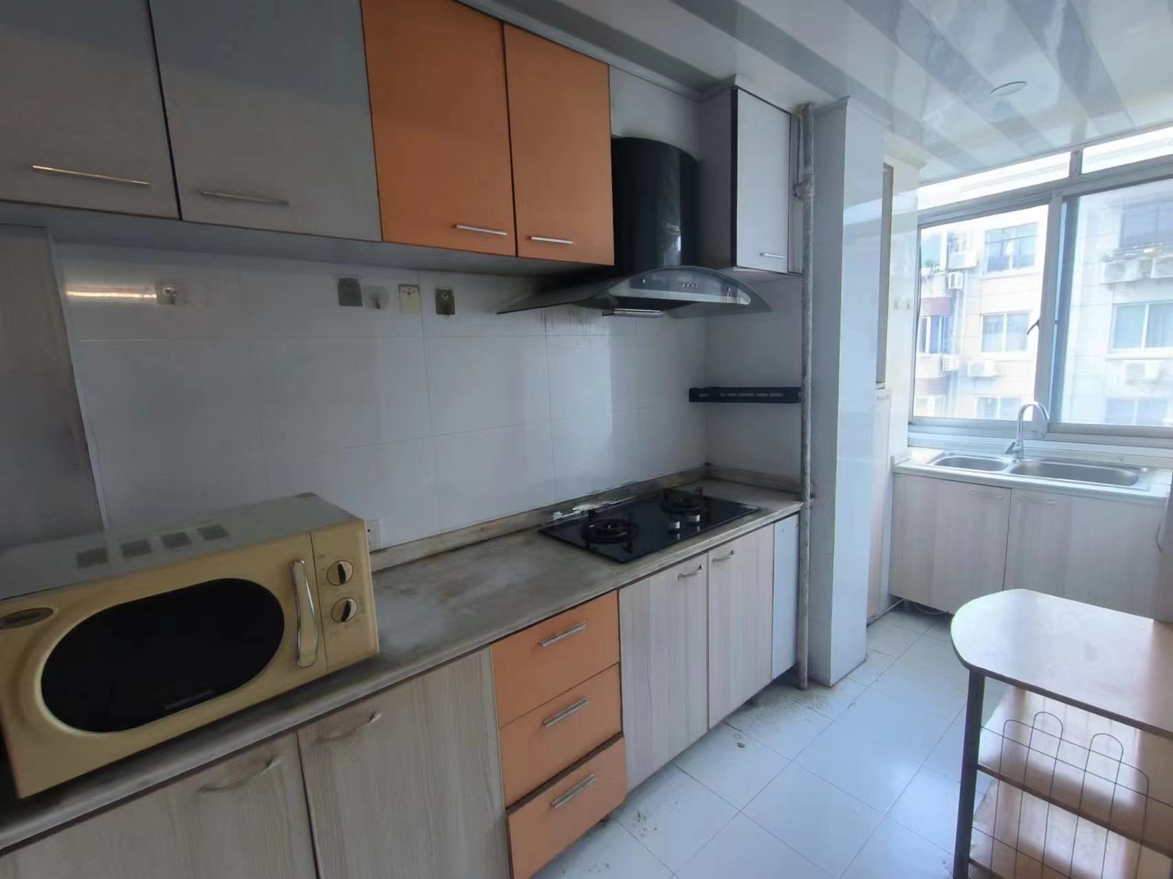 光明西村 2室1厅1卫 70m&sup2;