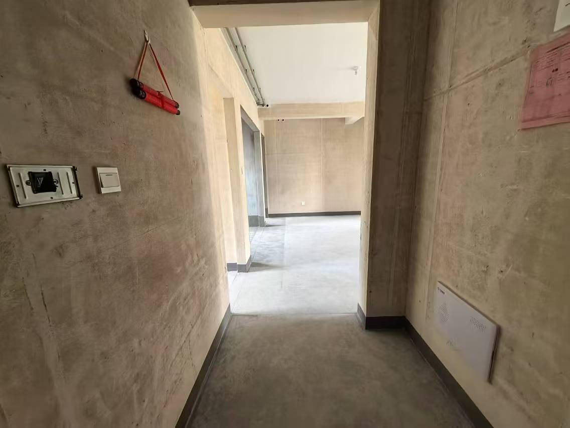 龙湖卓越·悦珑湾 3室2厅2卫 109m²