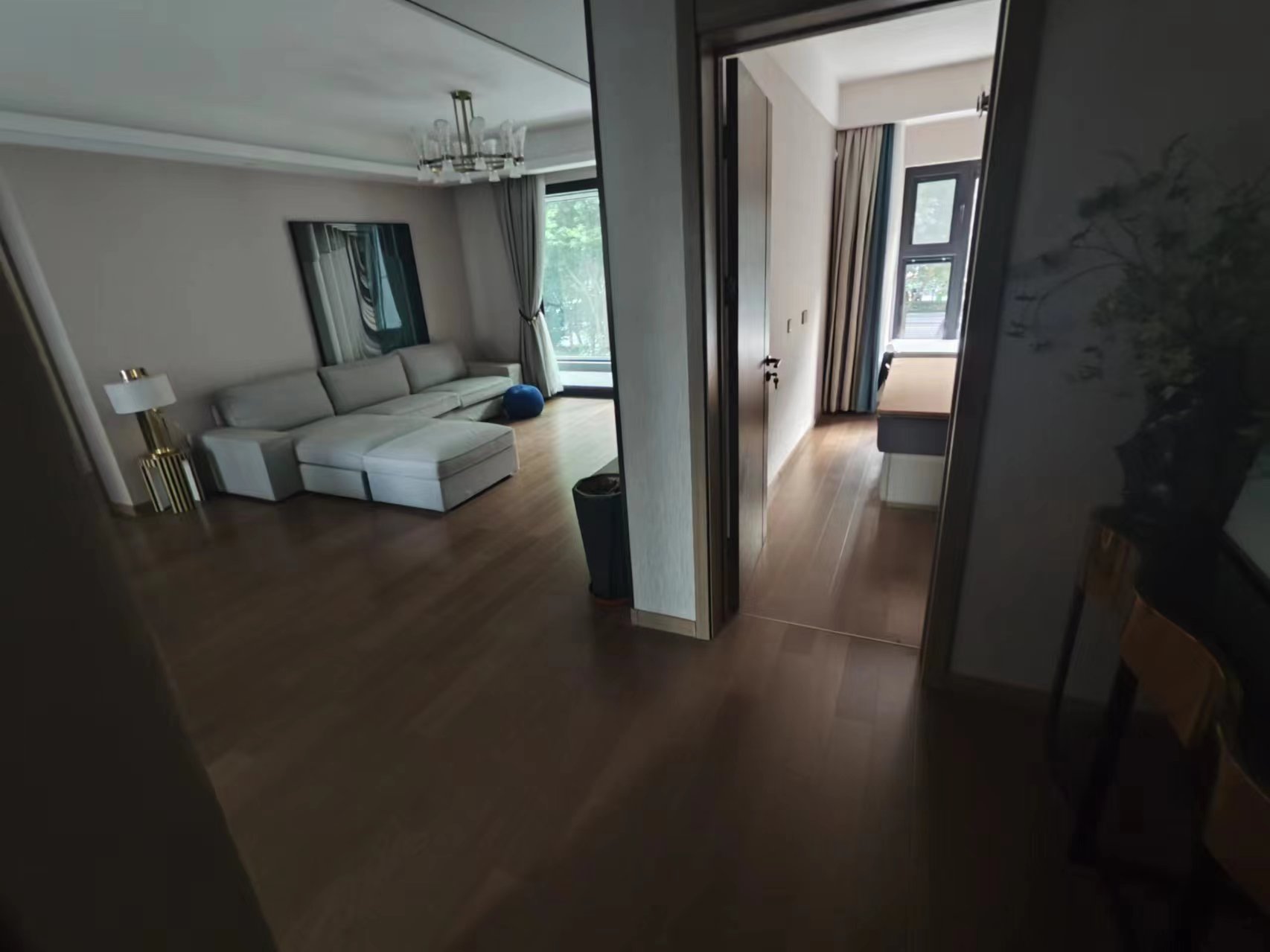 中海翠湖溪岸 4室2厅2卫 143.00m²