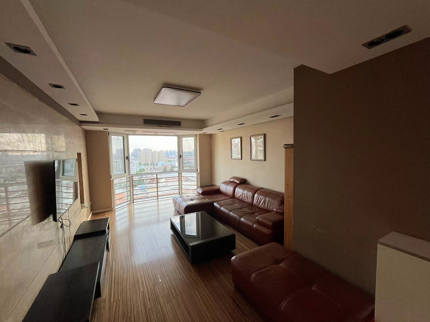 濠河名邸 3室2厅2卫 160m&sup2;