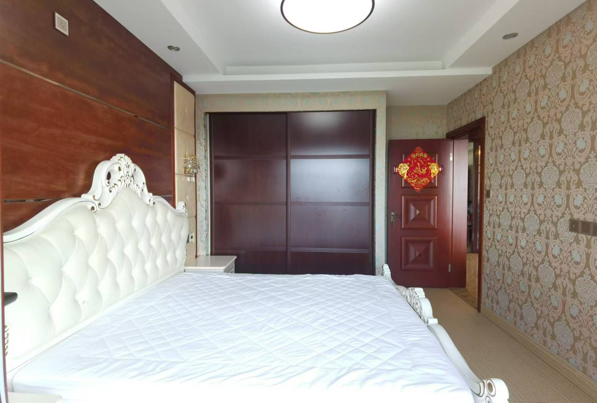 中港城 3室2厅2卫 129.88m&sup2;