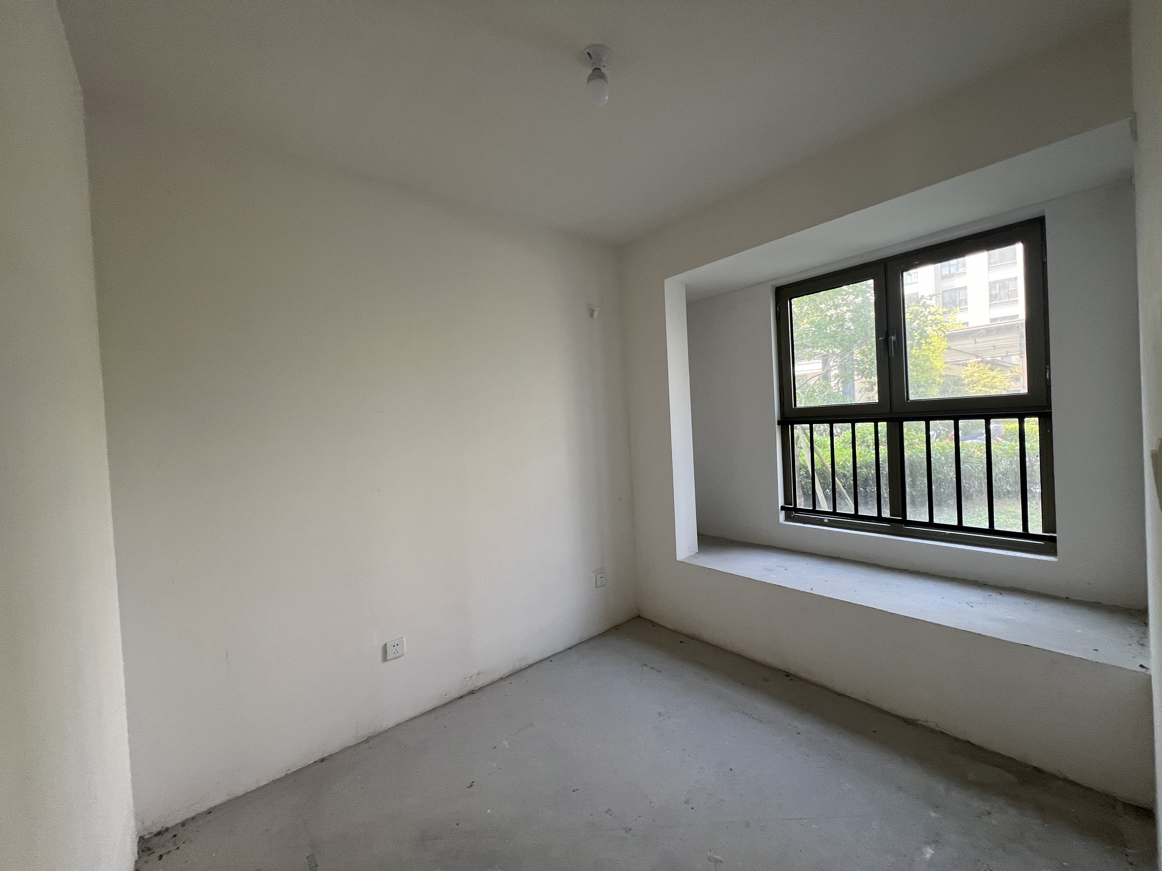 融创荣润&middot;玖樟台 3室2厅2卫 99m&sup2;