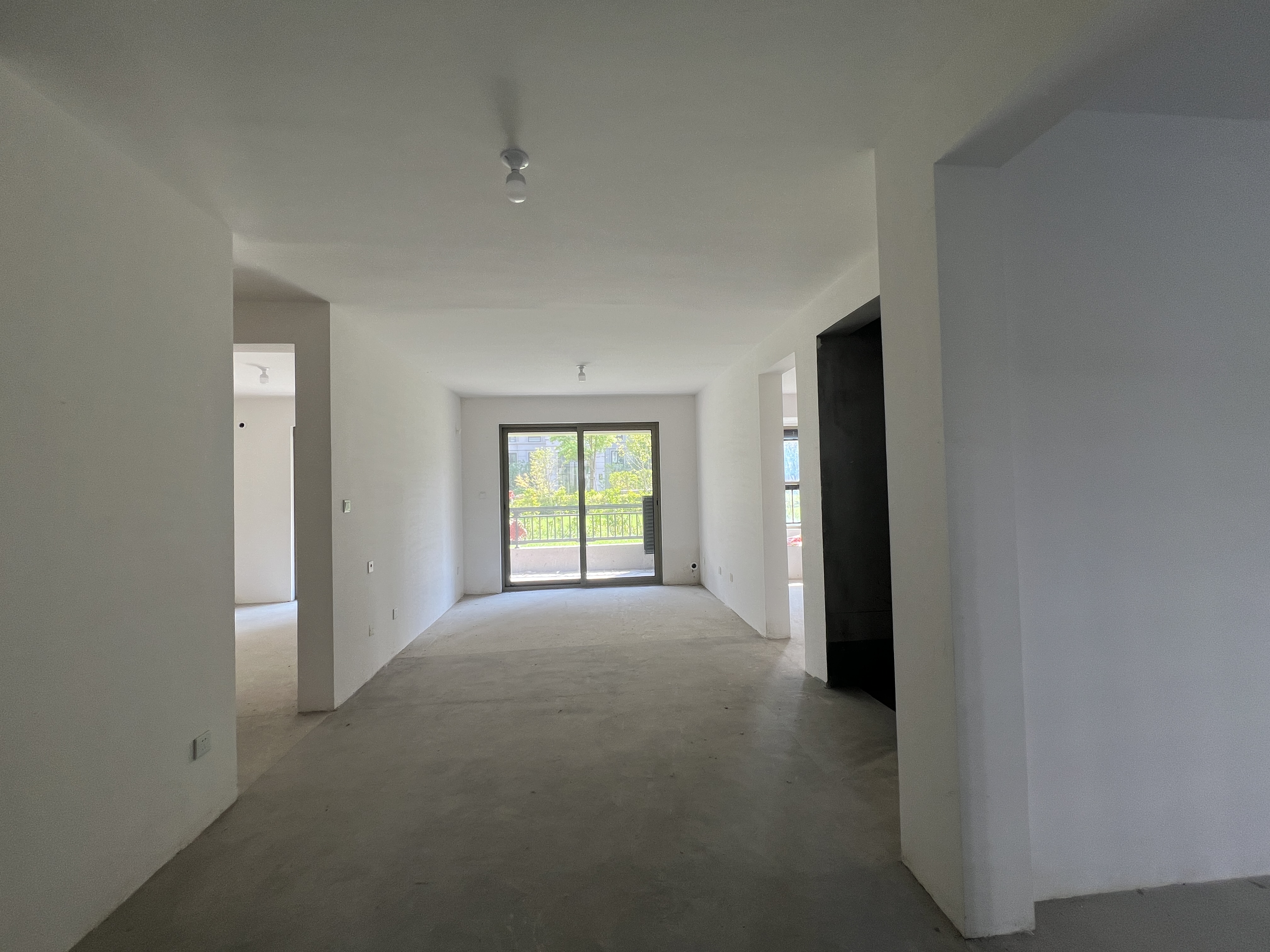 融创荣润&middot;玖樟台 3室2厅2卫 99m&sup2;