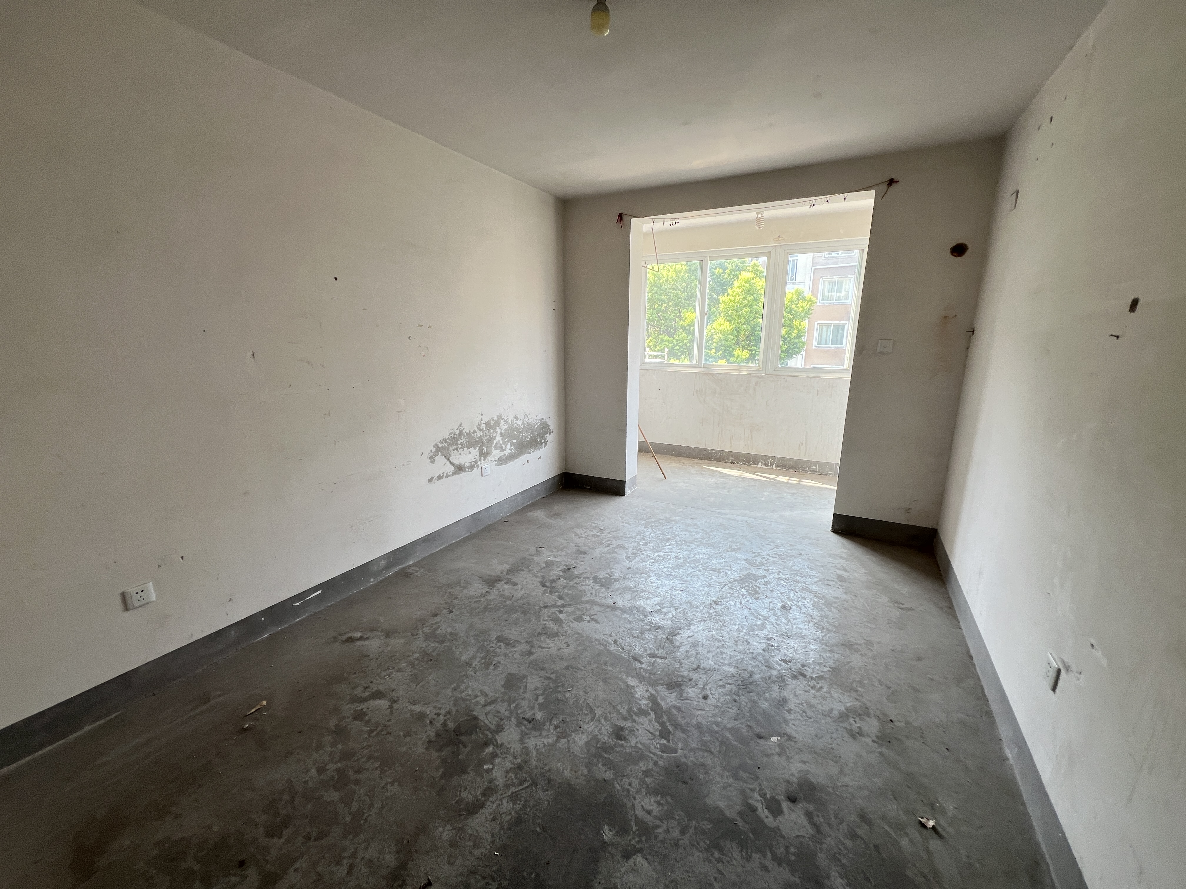 星通花园 3室2厅1卫 93m&sup2;