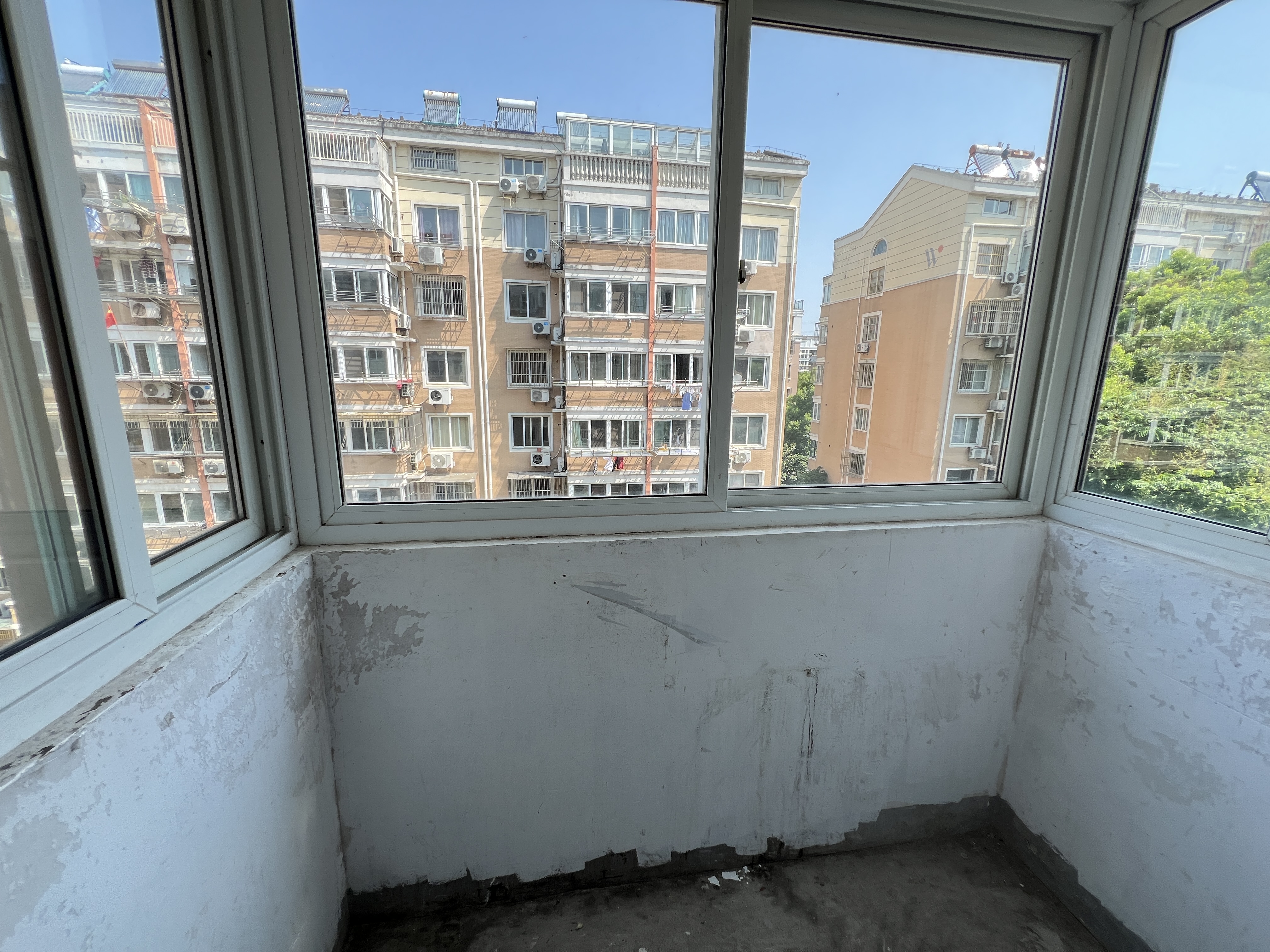 星通花园 3室2厅1卫 93m&sup2;