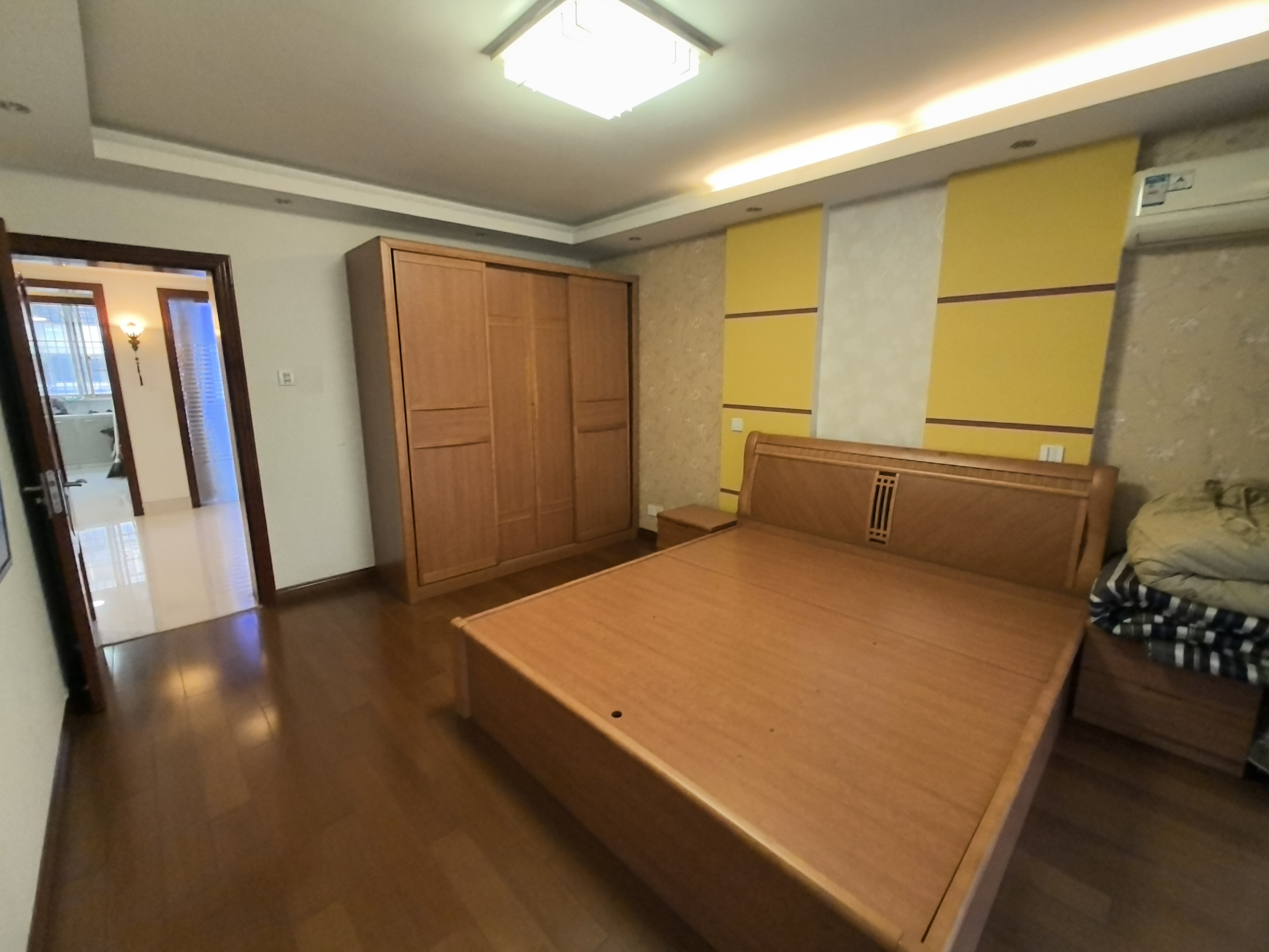 天都花苑 3室1厅1卫 113.00m²