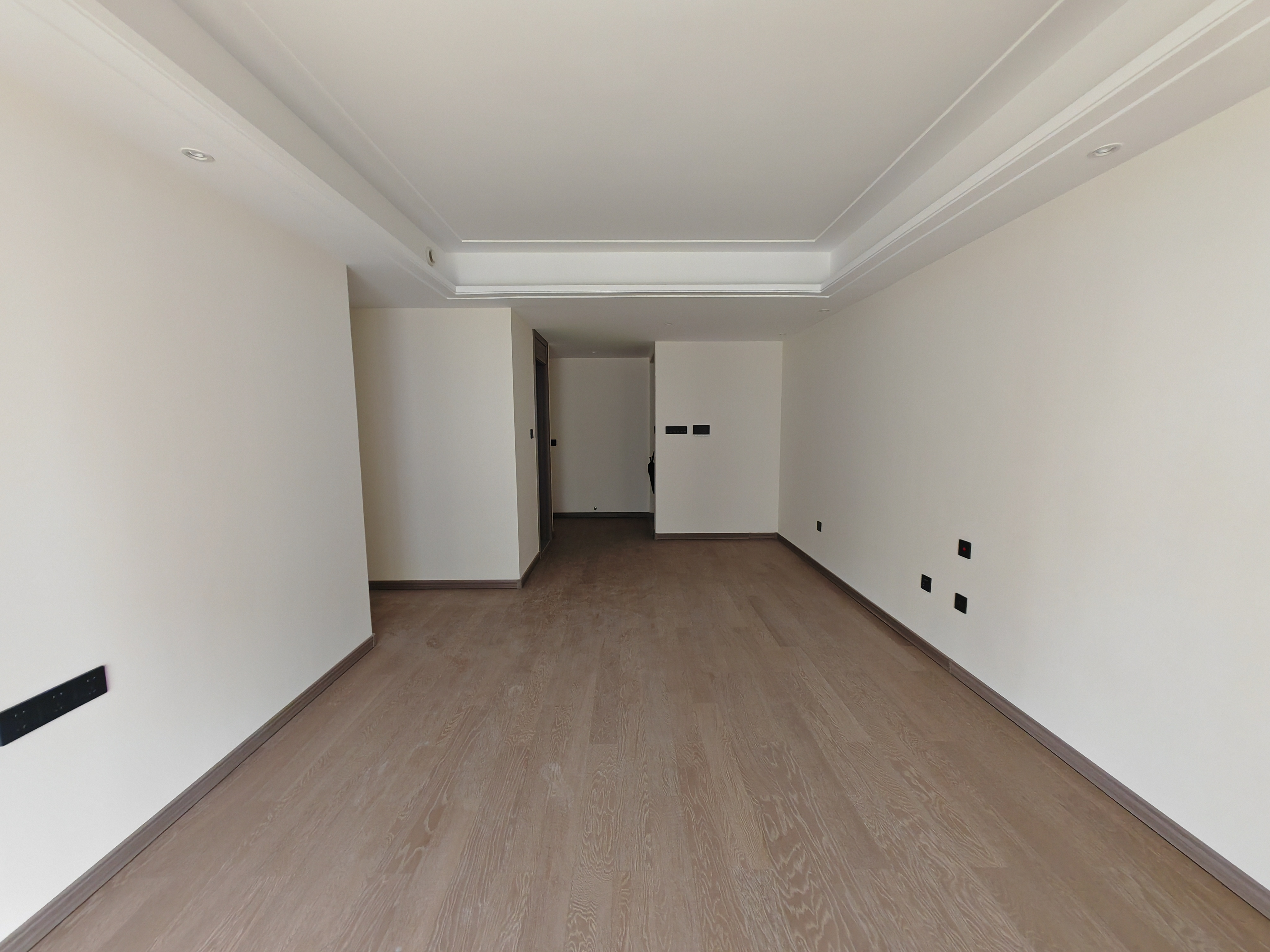 湖山源著 3室2厅1卫 99m&sup2;