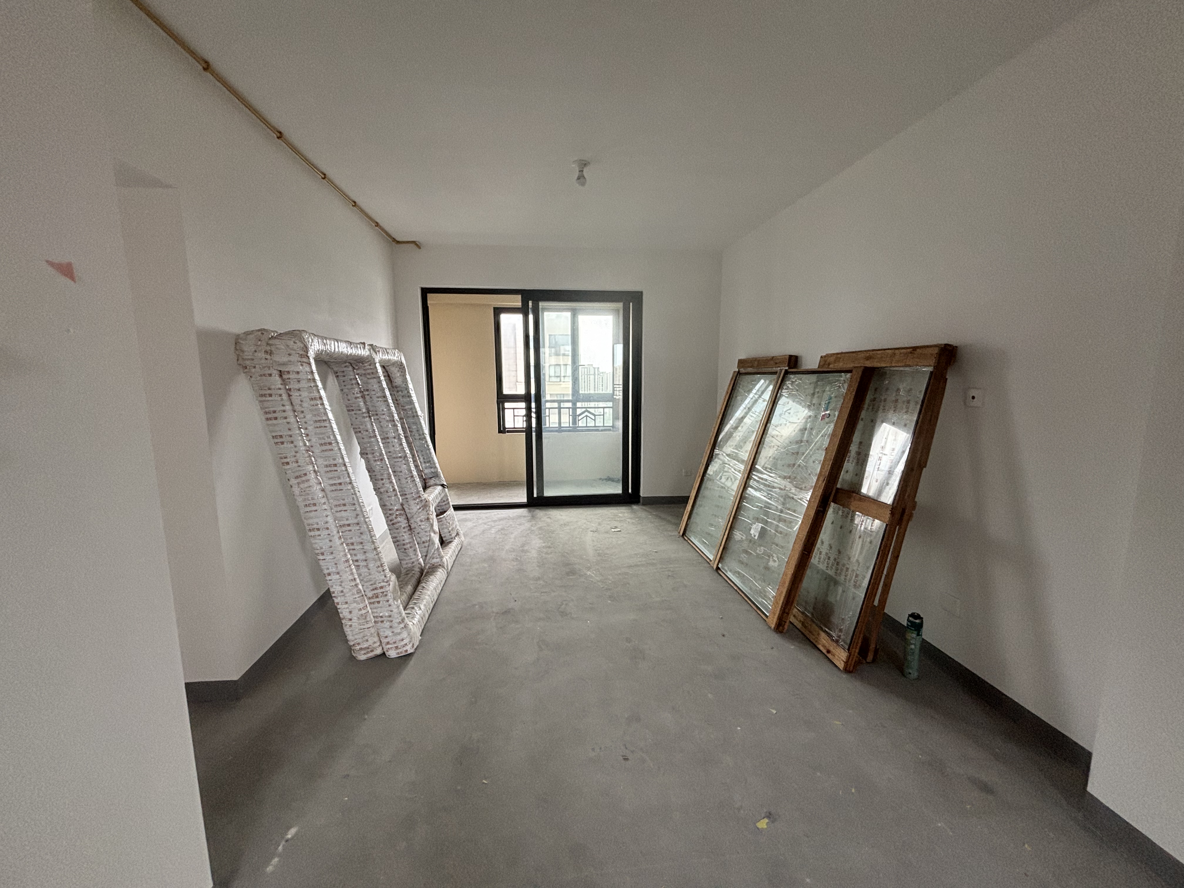 招商新城雍景湾 3室2厅2卫 105.00m²