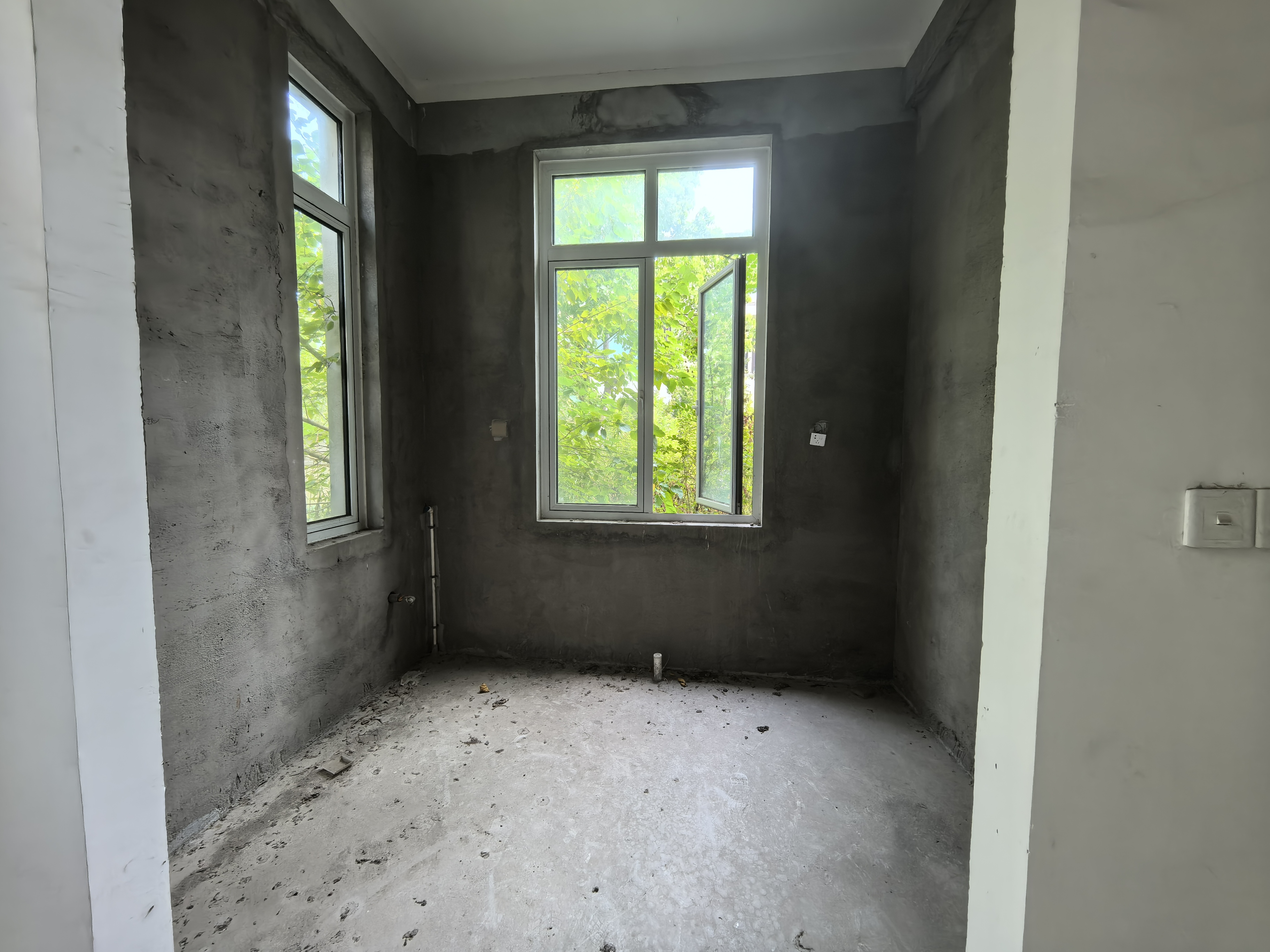 顺发御园 4室2厅4卫 310m&sup2;