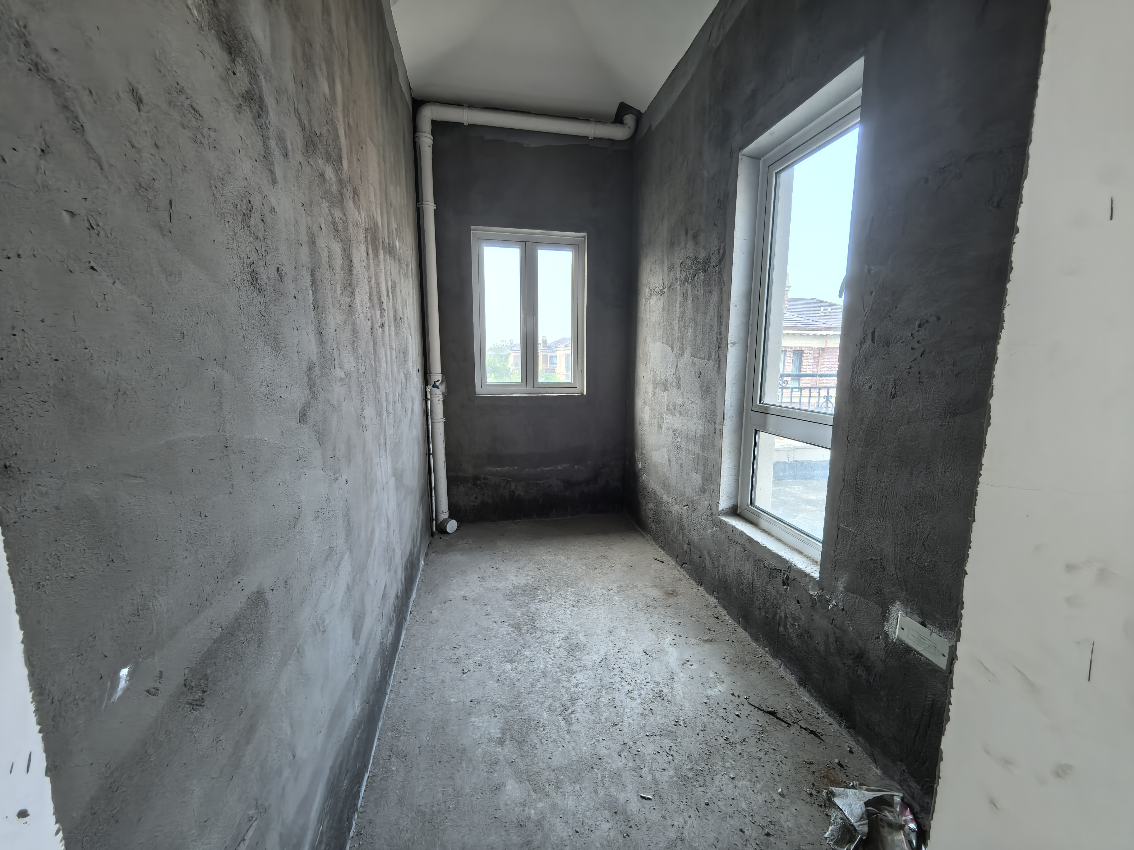 顺发御园 4室2厅4卫 310m&sup2;