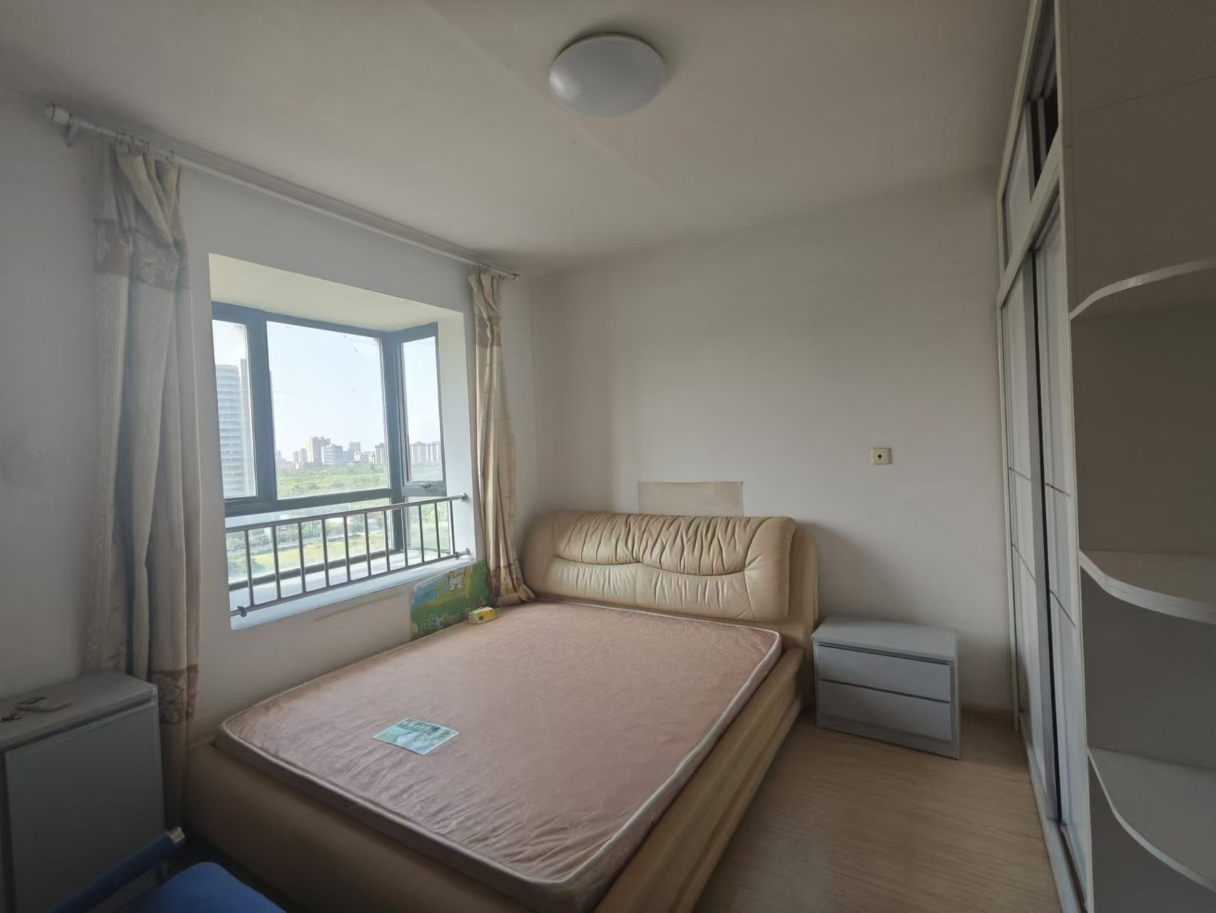 中港城 3室2厅1卫 89m&sup2;