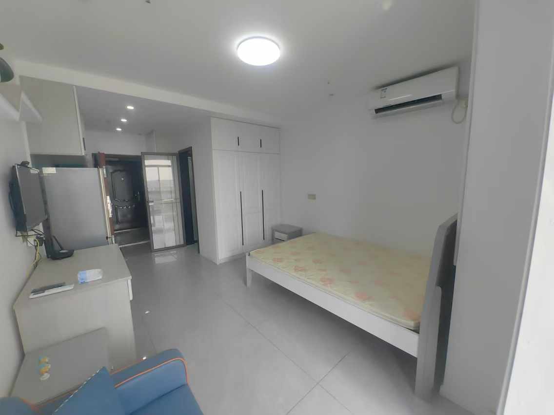 涌鑫八达通广场 1室1厅1卫 40m&sup2;