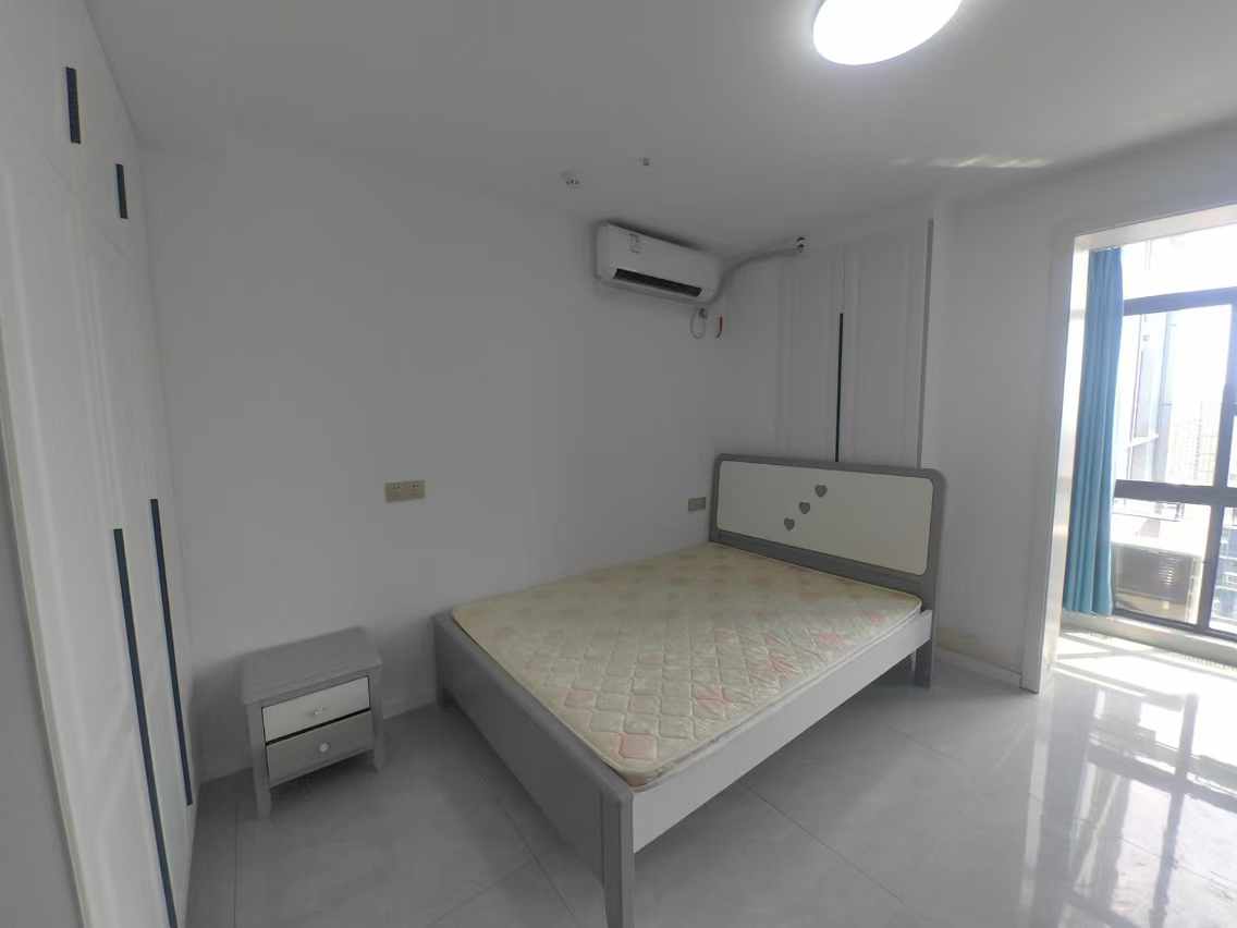 涌鑫八达通广场 1室1厅1卫 40m&sup2;