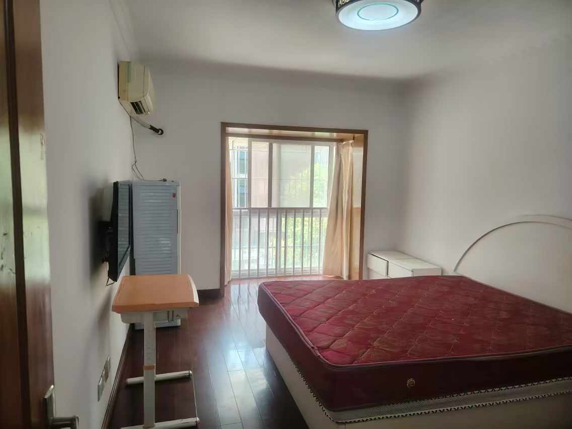 天虹花园 2室1厅1卫 94m&sup2;