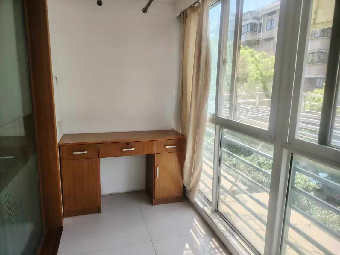 天虹花园 2室1厅1卫 94m&sup2;