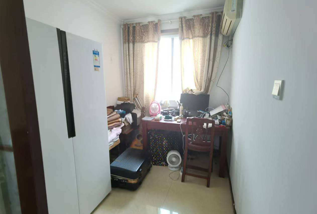 永兴花苑 3室2厅1卫 93.00m²