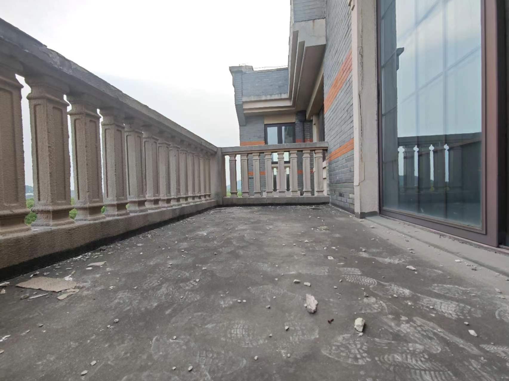 南通壹城水清木华 3室2厅3卫 243.59m&sup2;