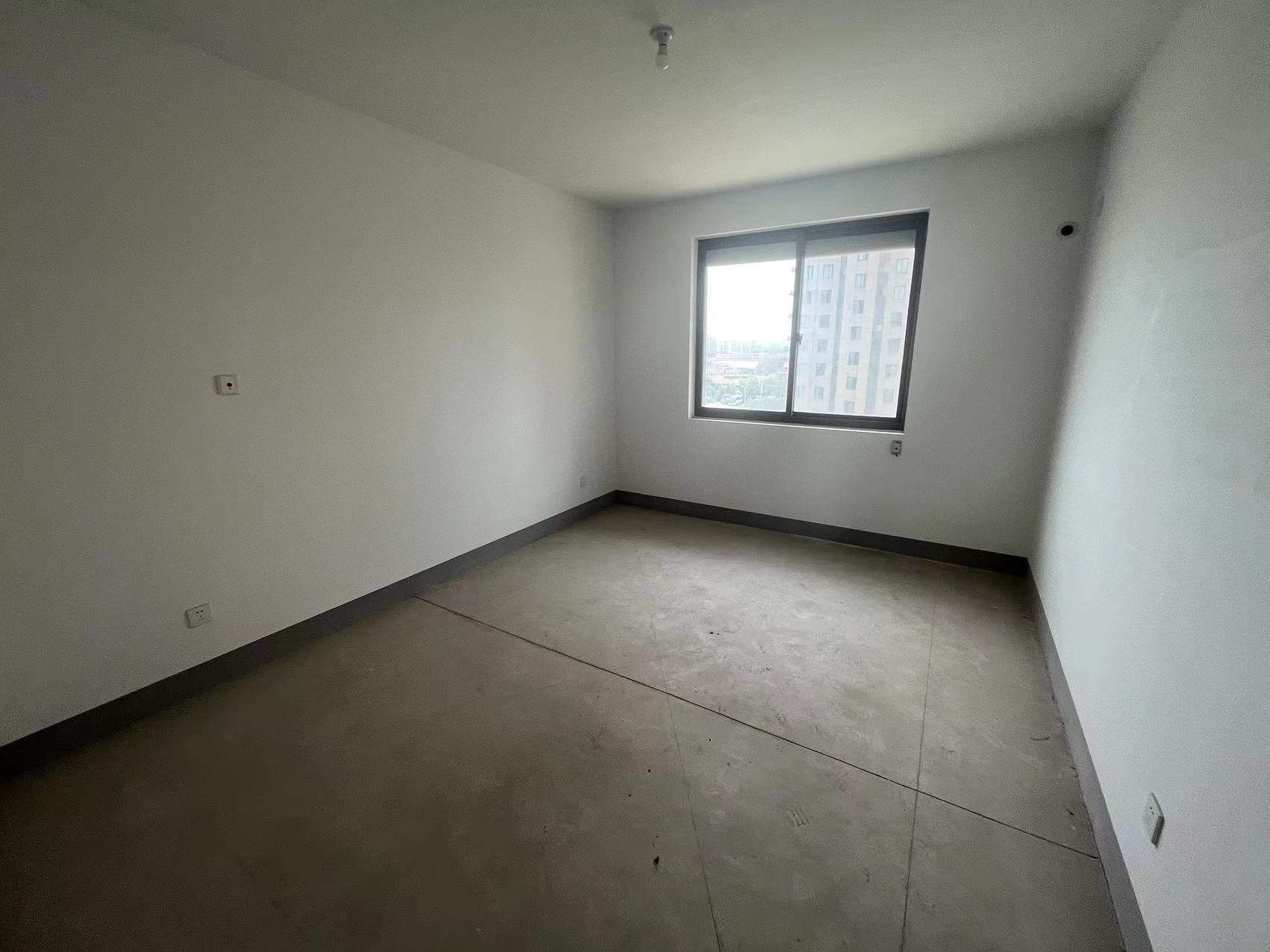 中桥名邸 2室1厅1卫 102.00m&sup2;