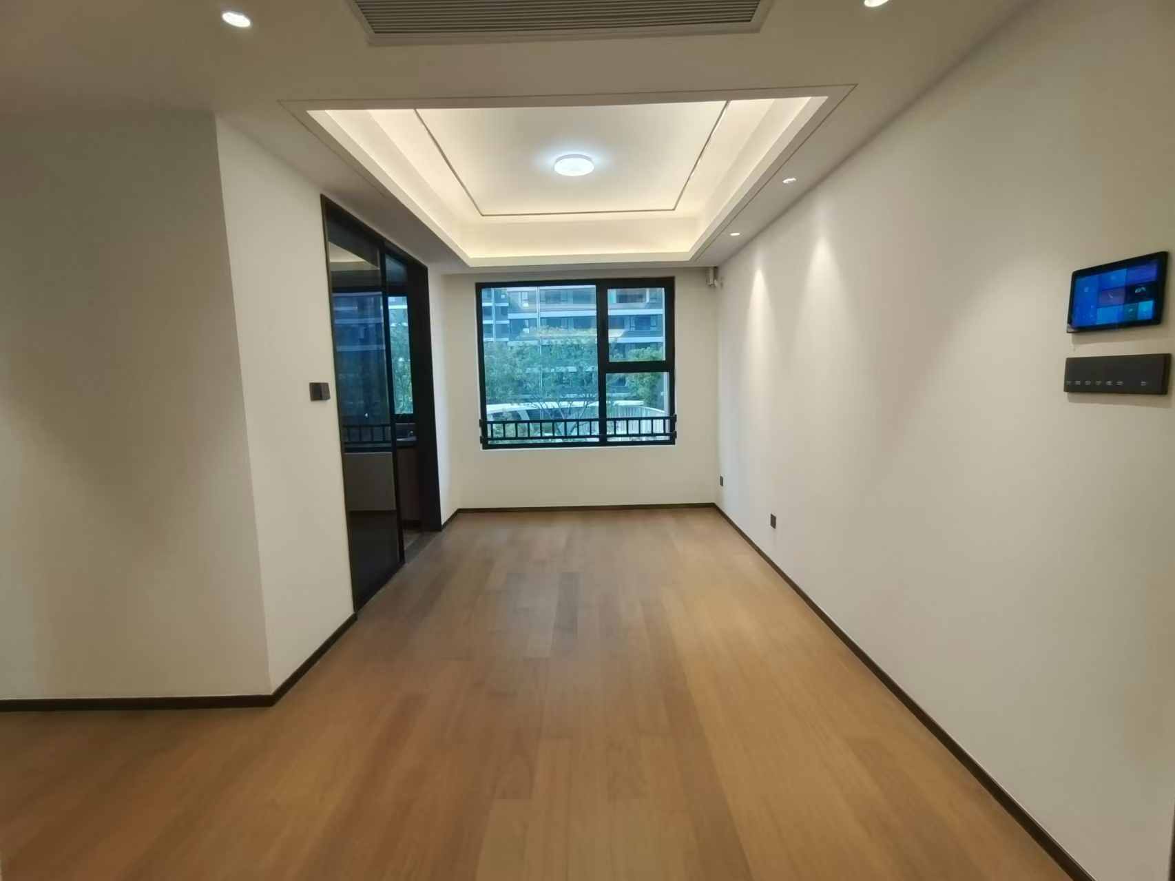 滨江道静园 4室2厅2卫 160.48m&sup2;