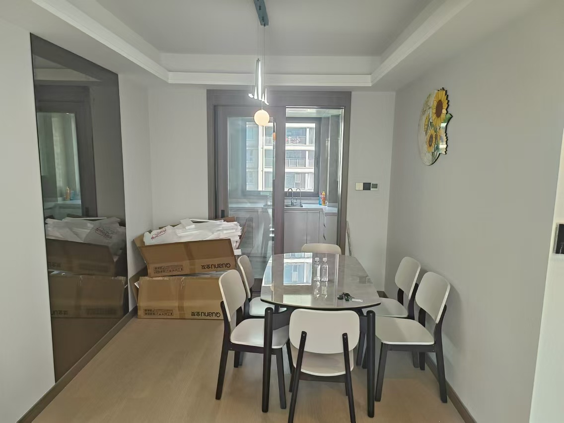 北纬31度 4室2厅2卫 132m²