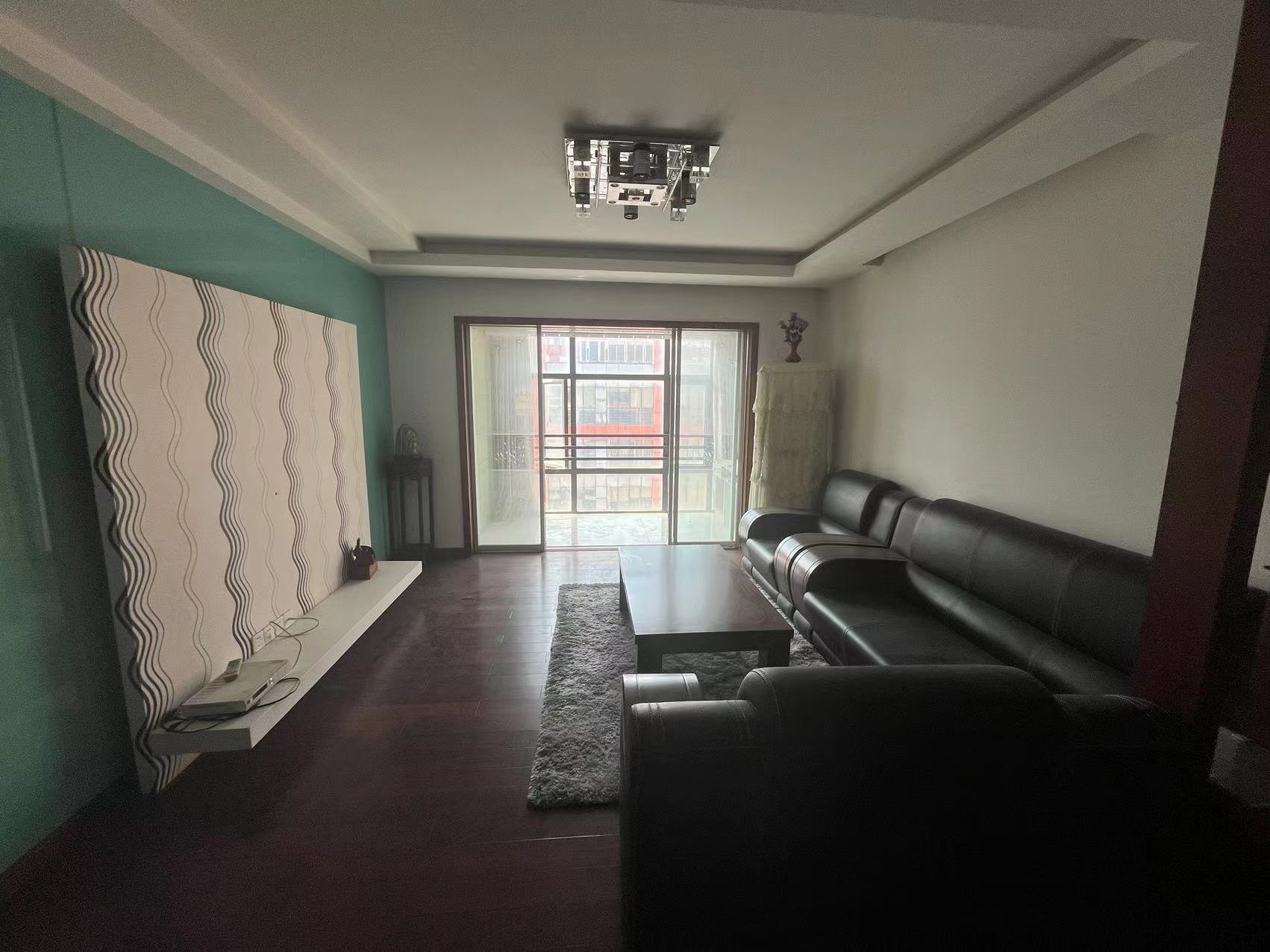 都市豪庭 2室2厅1卫 124m&sup2;