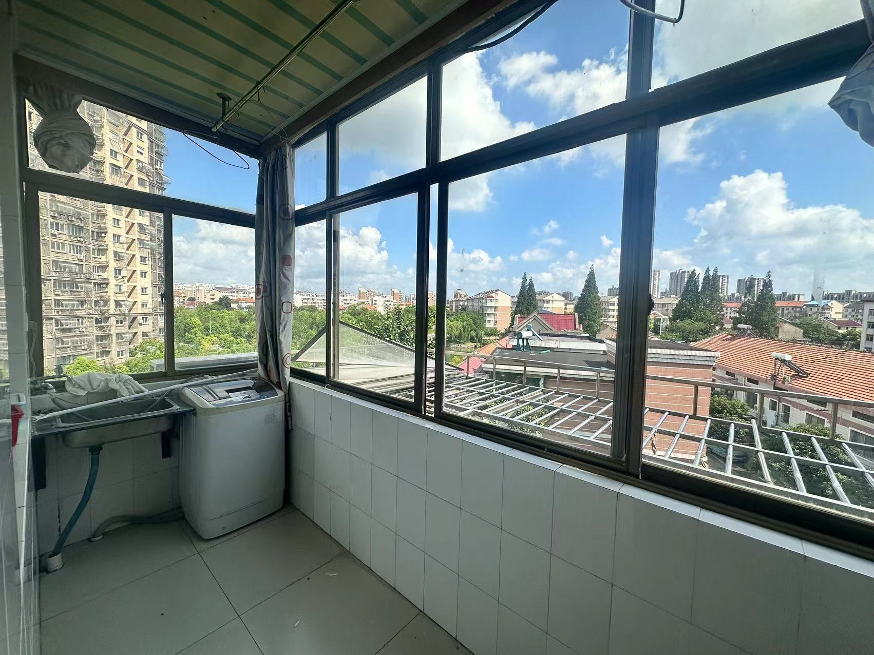 花行桥新村 2室1厅1卫 67.00m&sup2;