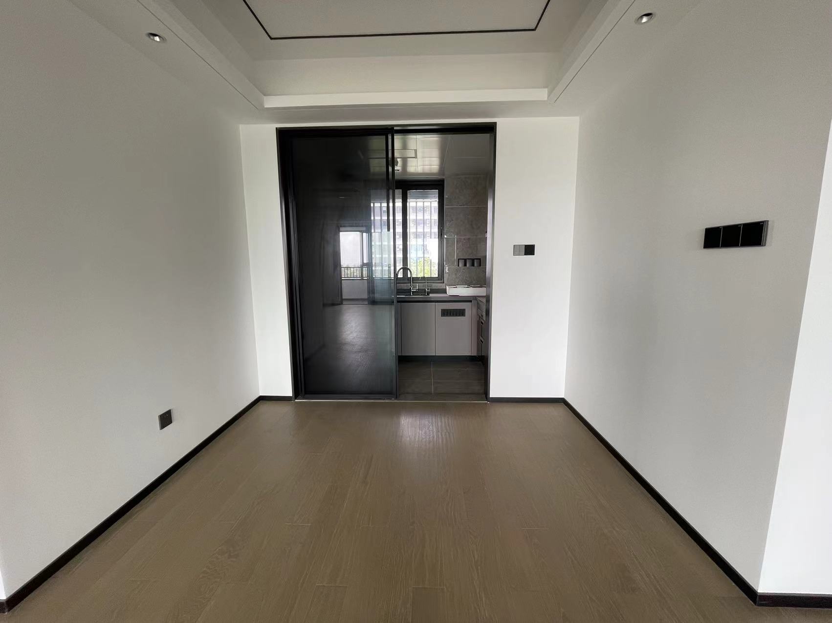 滨江道静园 3室2厅2卫 127m²