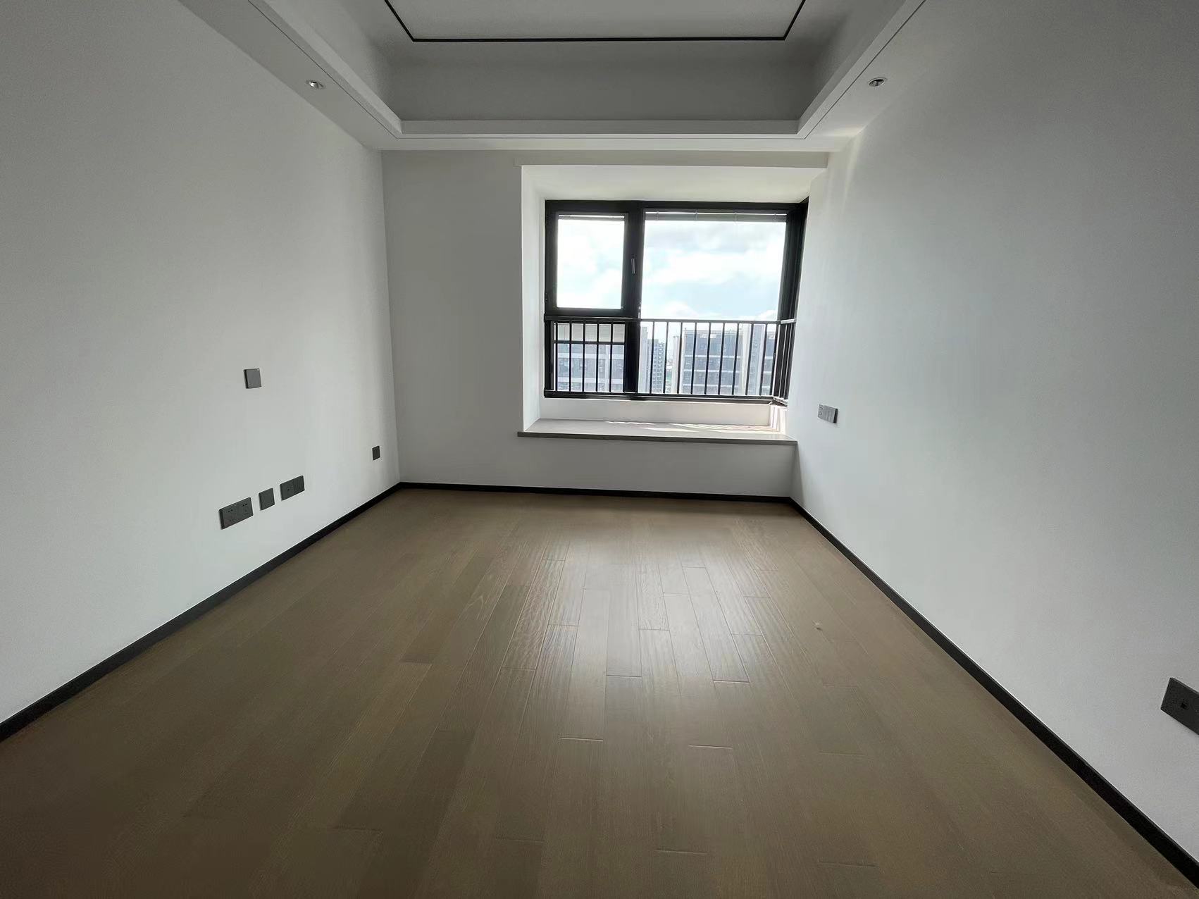 滨江道静园 3室2厅2卫 117m&sup2;