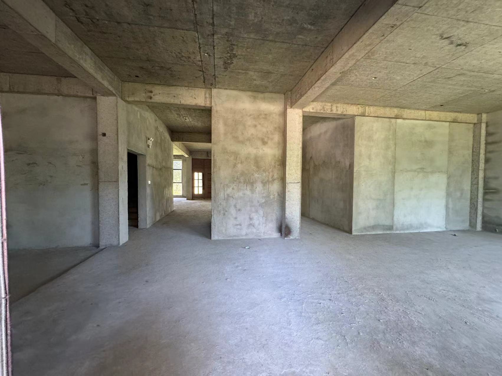 金地国际一期 6室3厅3卫 680.00m&sup2;