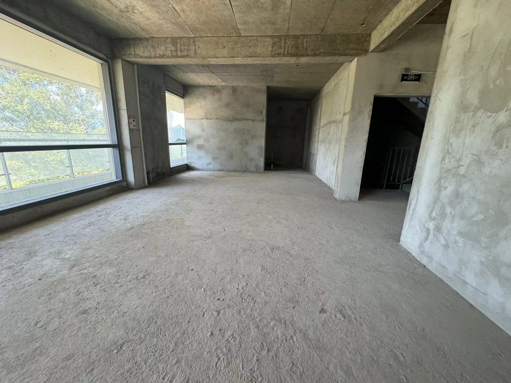 金地国际一期 6室3厅3卫 680.00m&sup2;