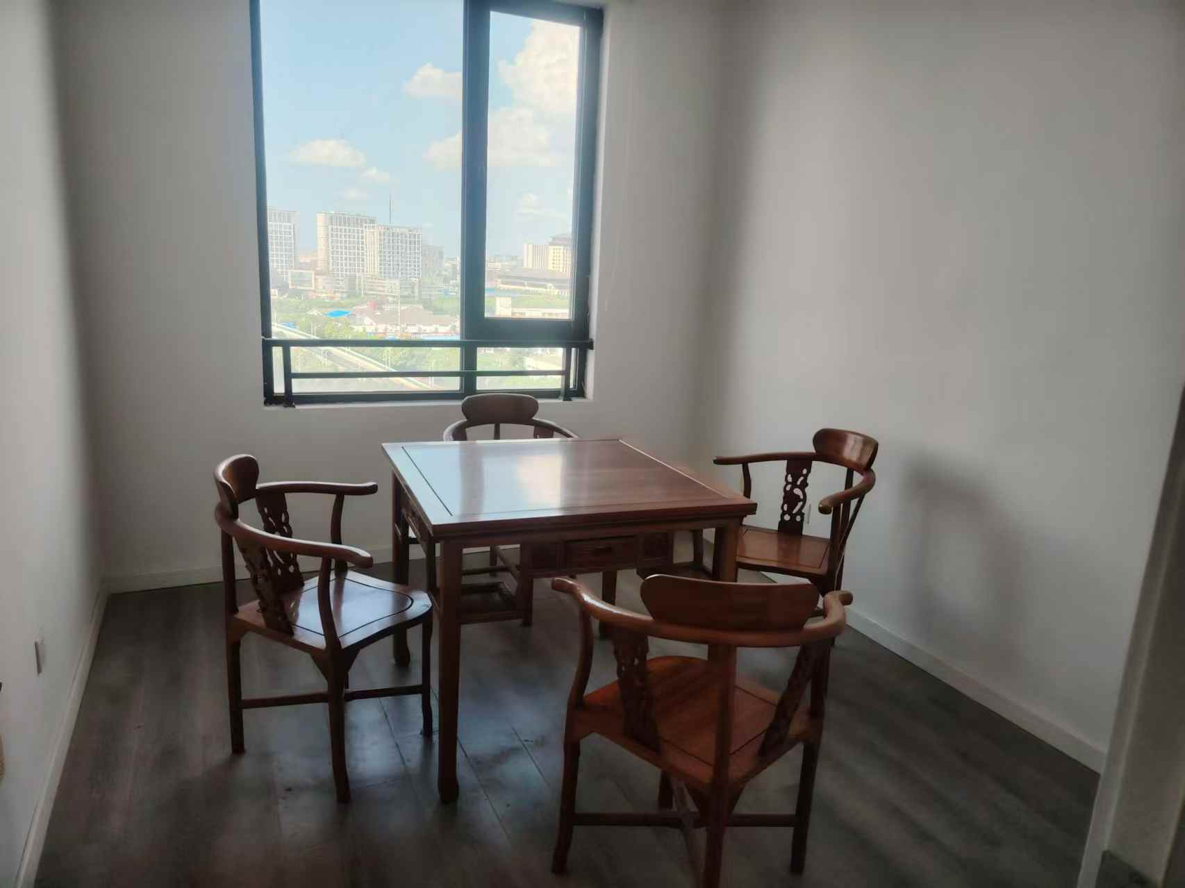 德诚翠湖湾 3室2厅1卫 128m&sup2;