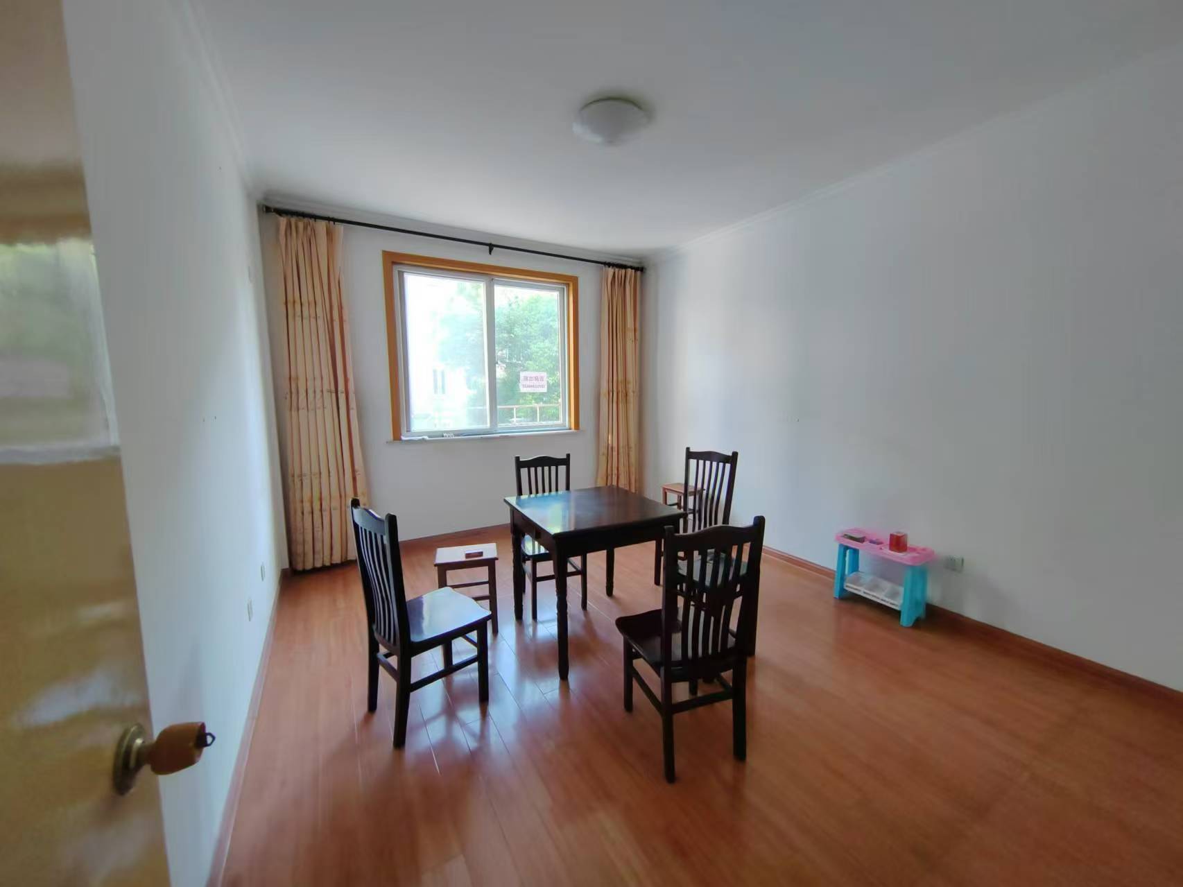 北山花苑 3室2厅1卫 110.58m&sup2;