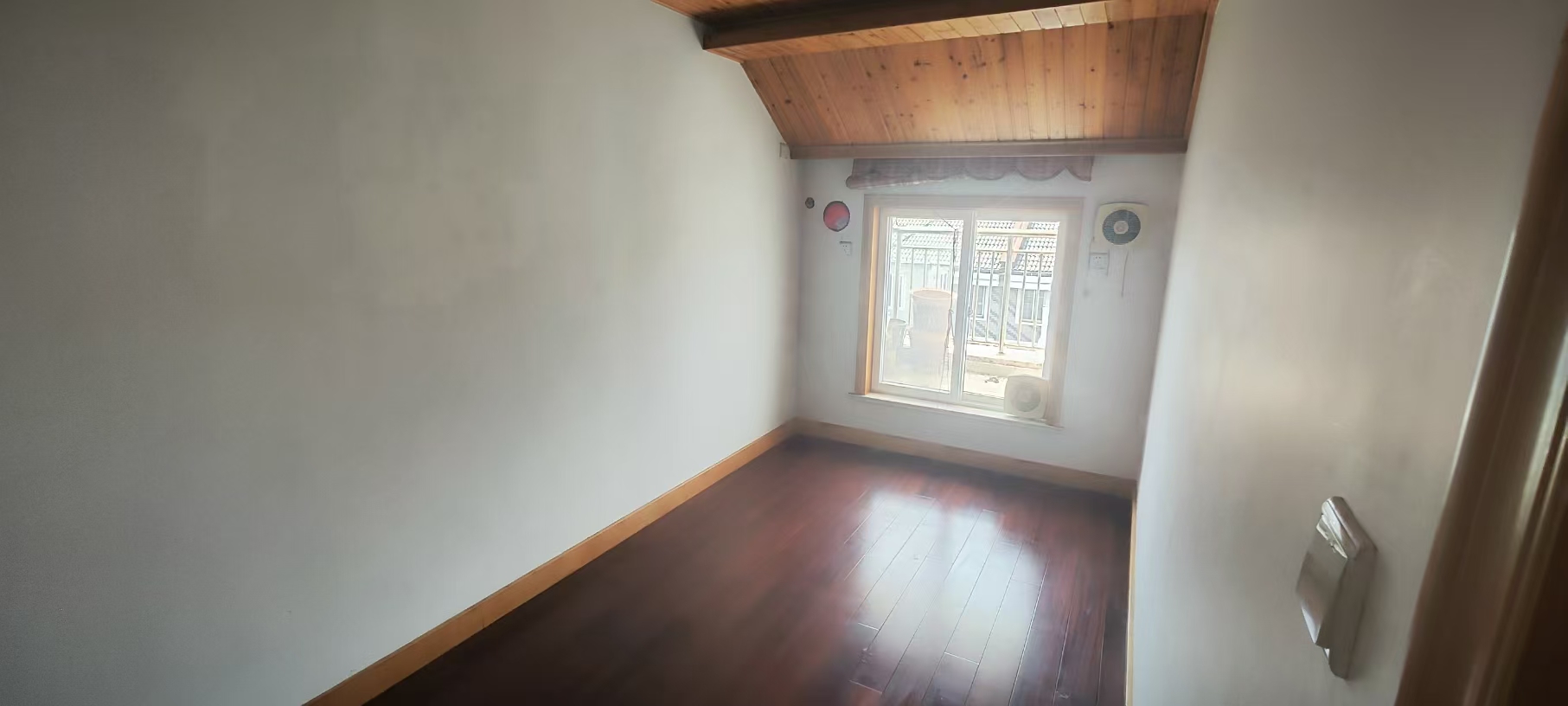 民安花苑 3室2厅2卫 126m&sup2;